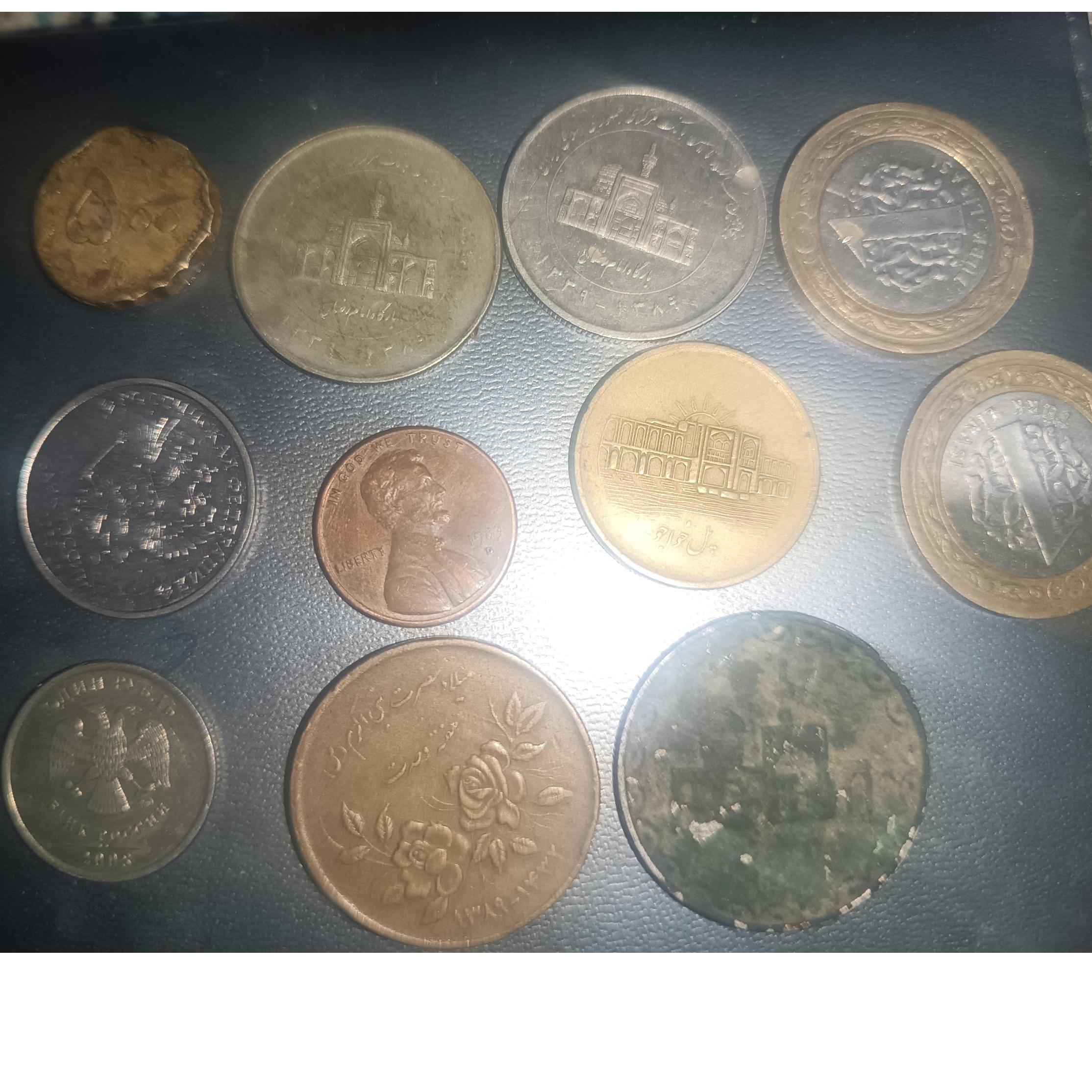 تعدای سکه قدیمی