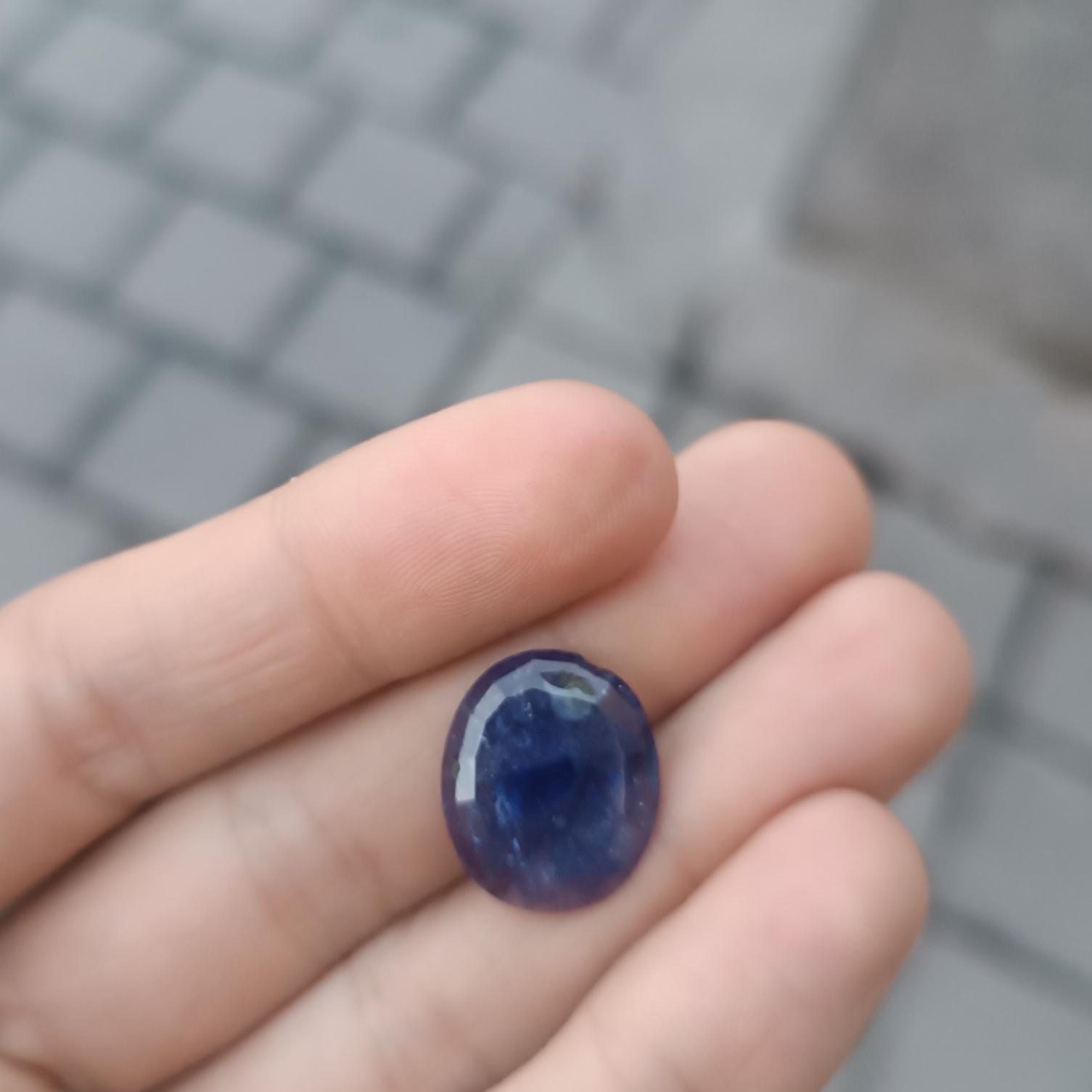 نگین یاقوت کبود