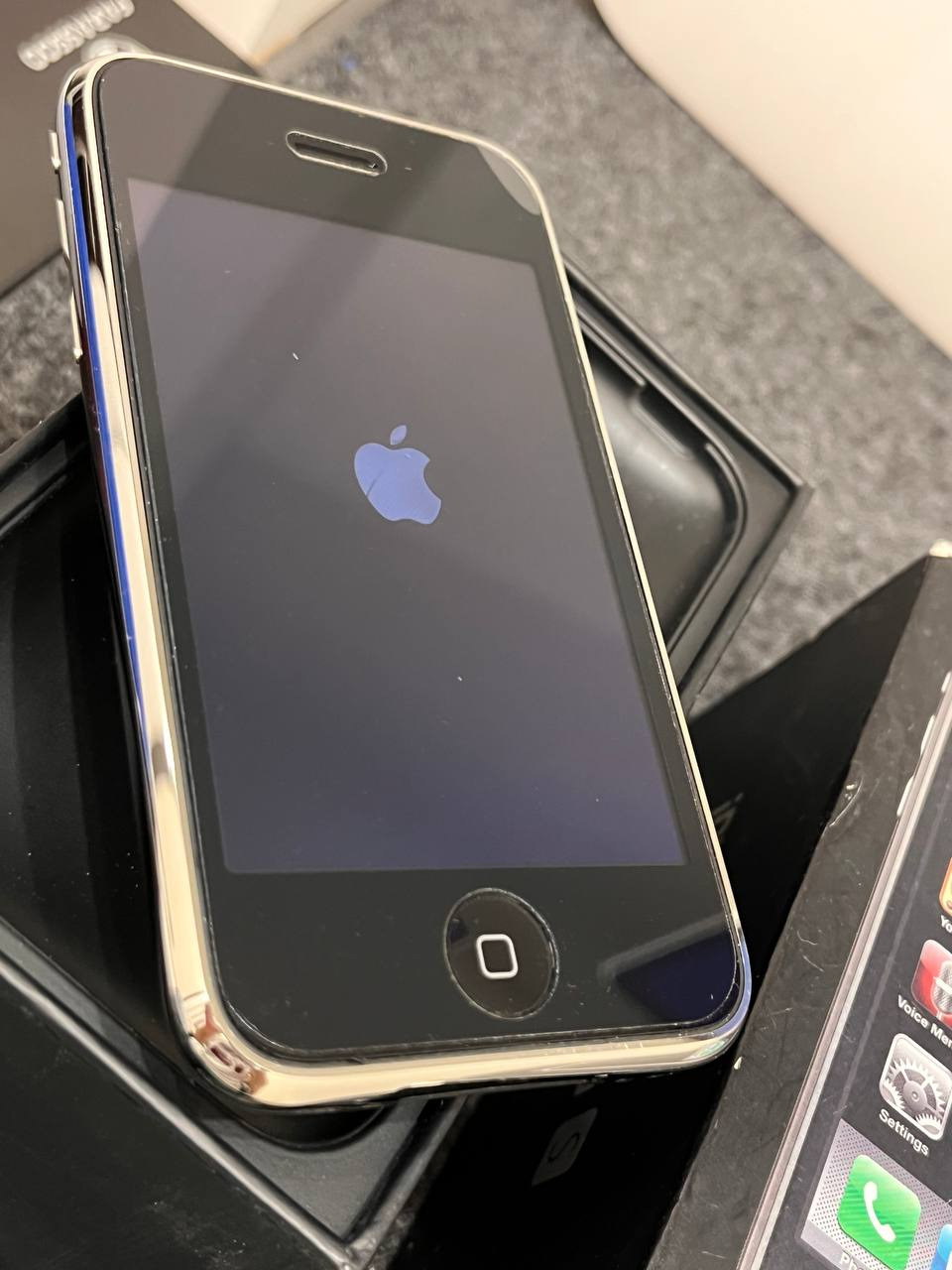 ایفون 3GS 32