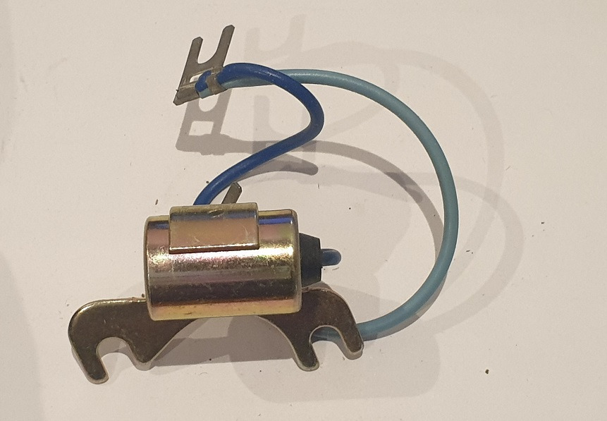 فیوز دلکو 0.22 میکرو فاراد پایه دو شاخ