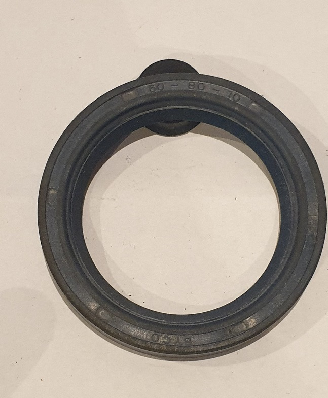 کاسه نمد BYCO  60 / 80 / 10