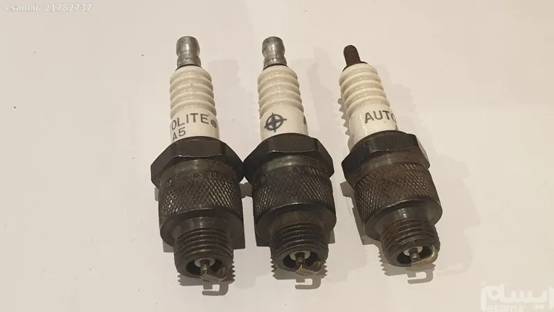 شمع پایه کوتاه AUTOLITE  کد A5 کاشی داخل