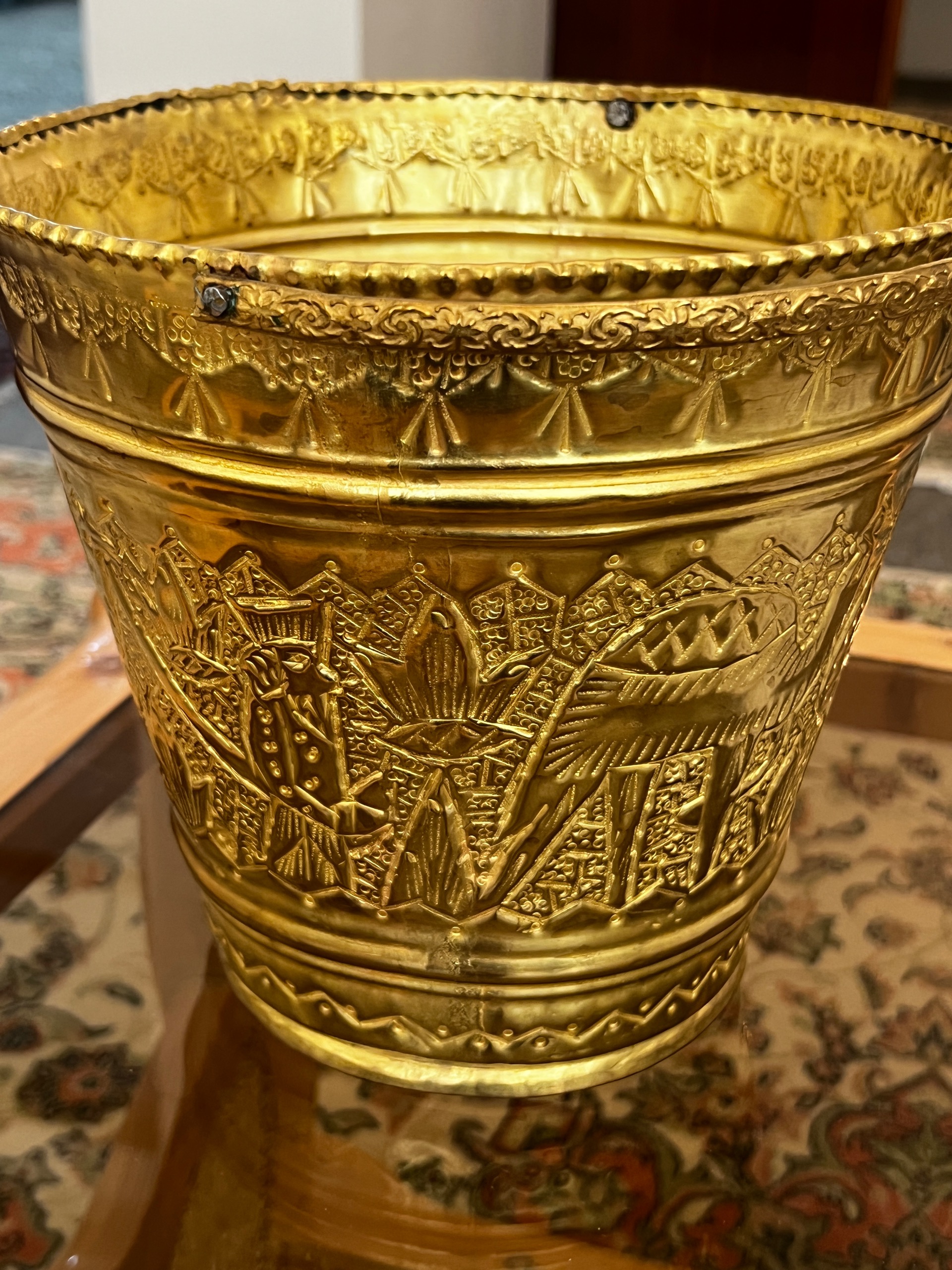 سطل برنجی قلم دست قدیمی بسیار تمیز