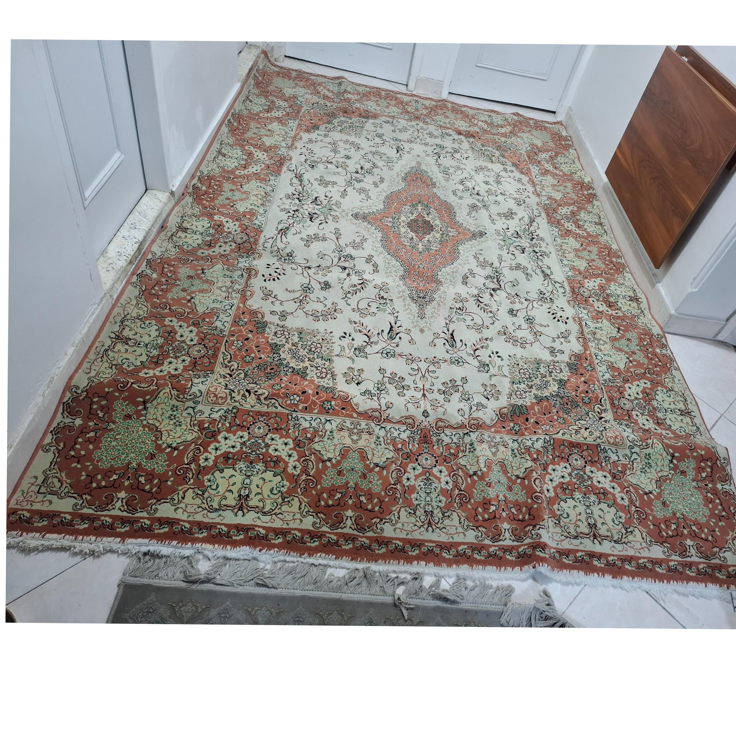 فرش ماشینی کرم