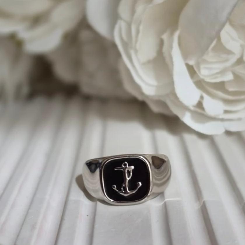 انگشتر مردانه لنگر سیاه کلاسیک