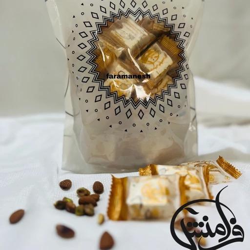 گز18 درصد مغز بادام حاوی عسل 500 گرم