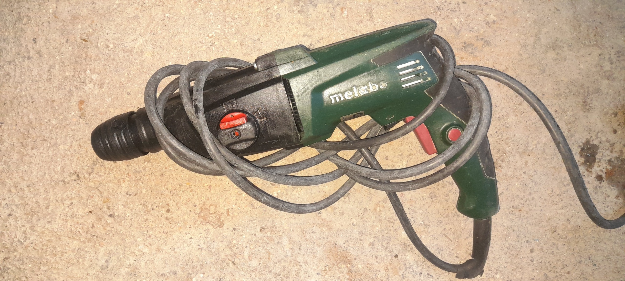 دریل سه کیلویی متابو