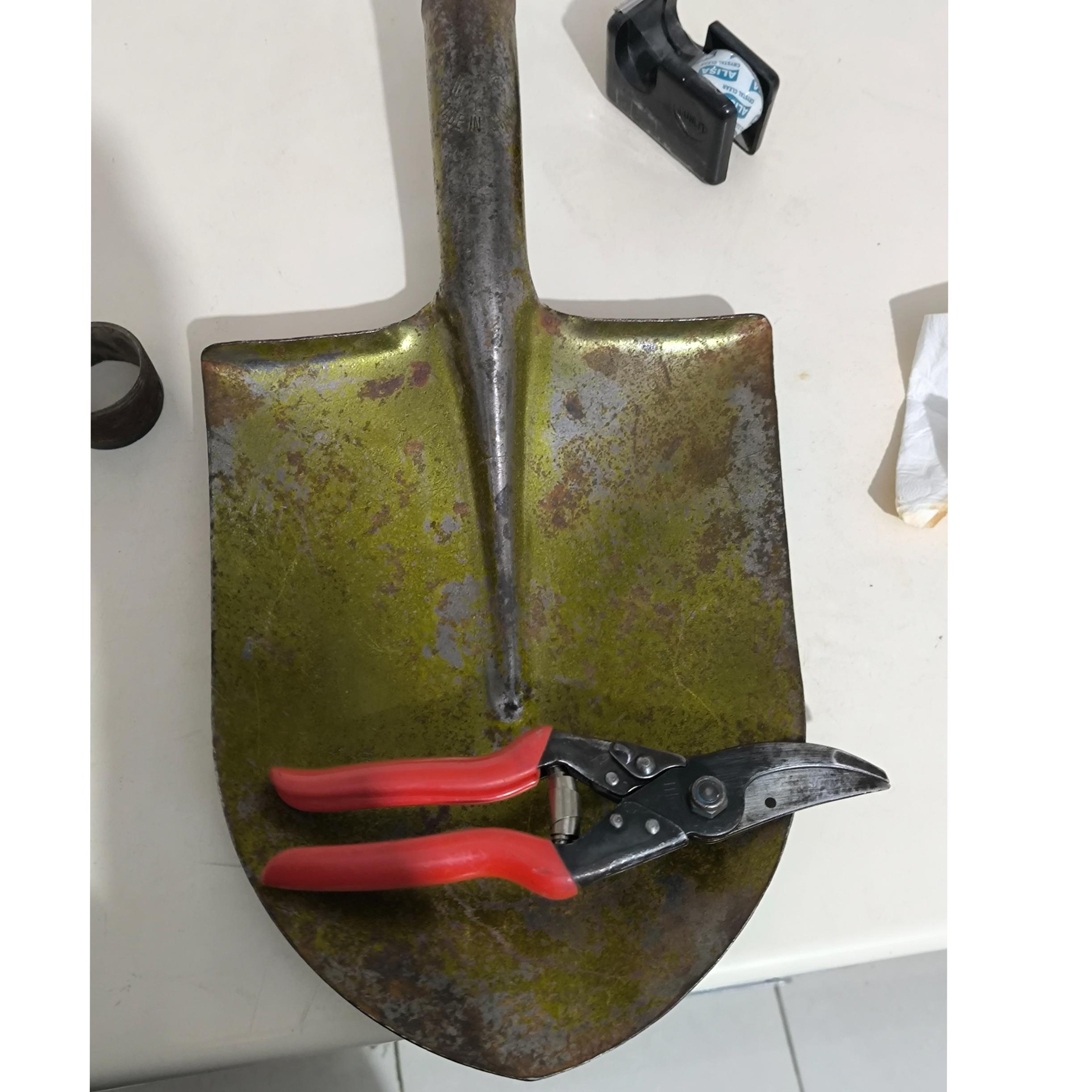 بیل خروس نشان و قیچی باغبانی فلکو 5