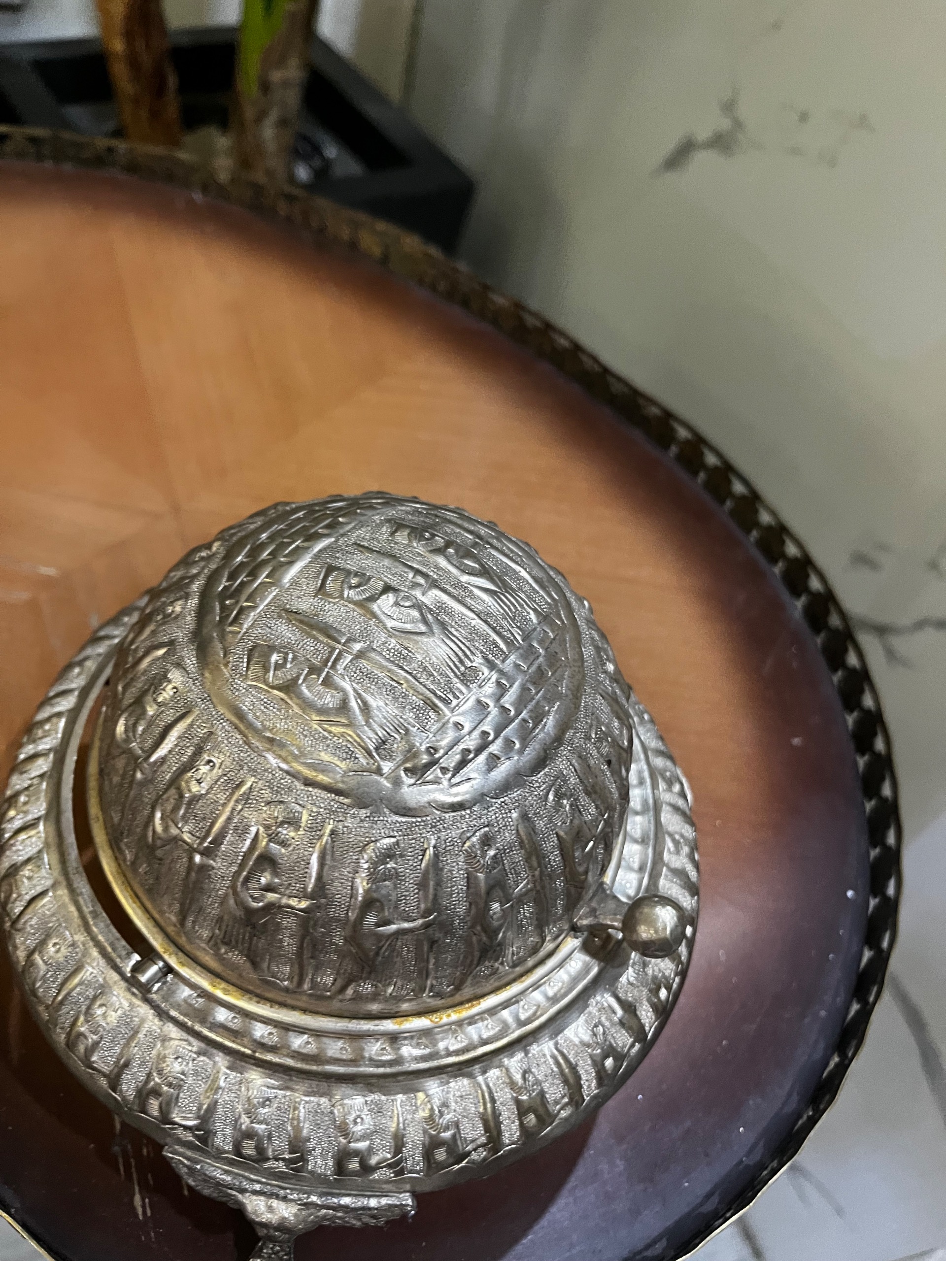 خاویارخوری قدیمی برنجی