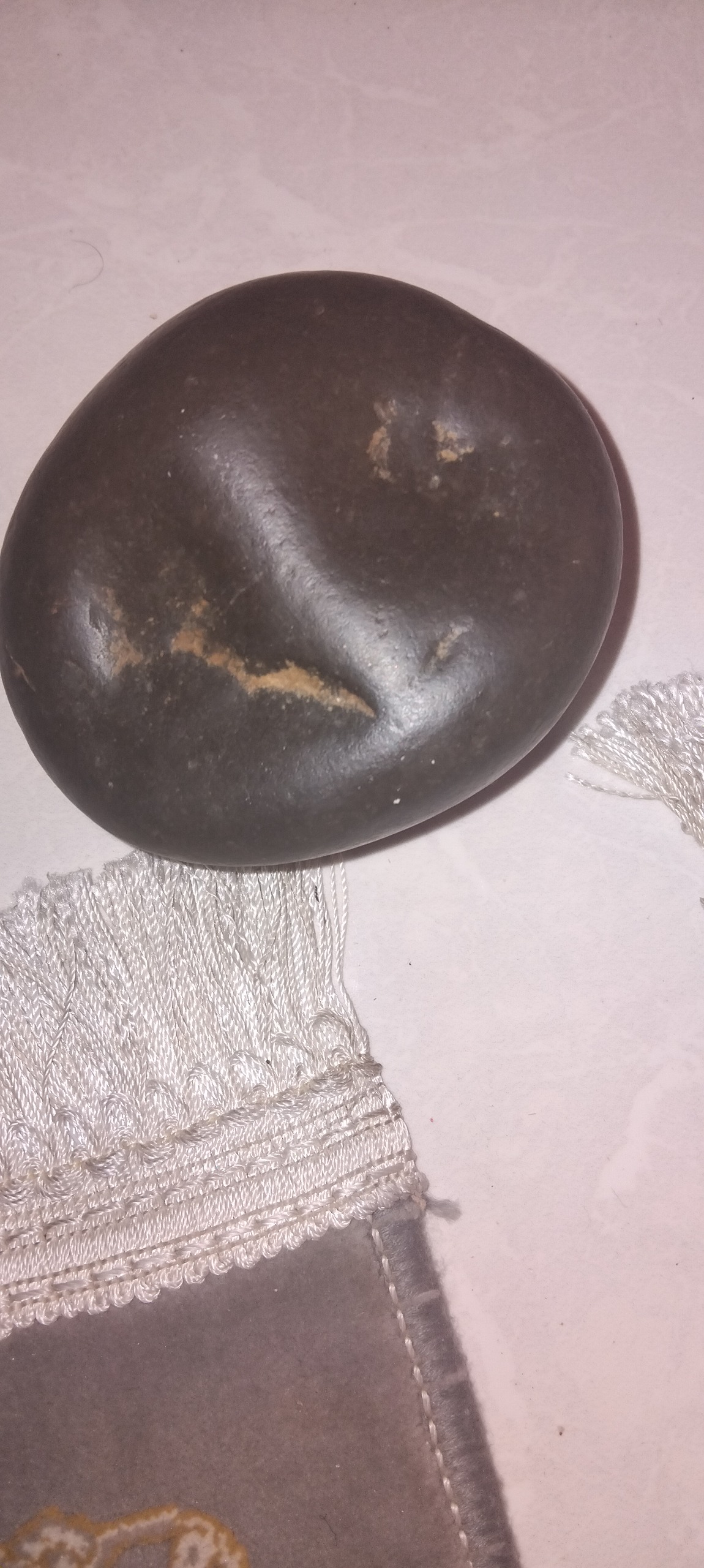 سنگ مشکوک به مرهم