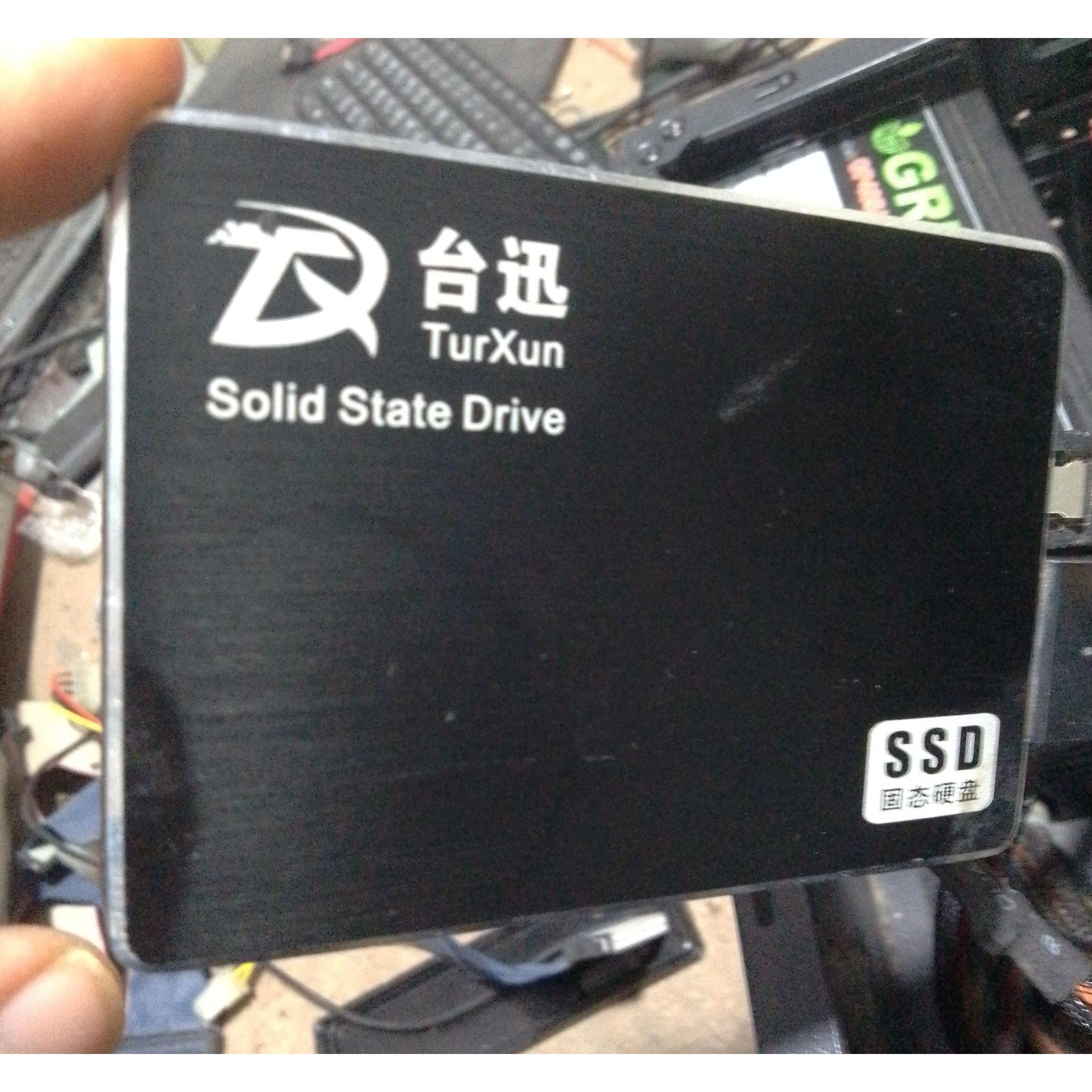 هارد ssd 256gb کارکرد فقط 13ساعت