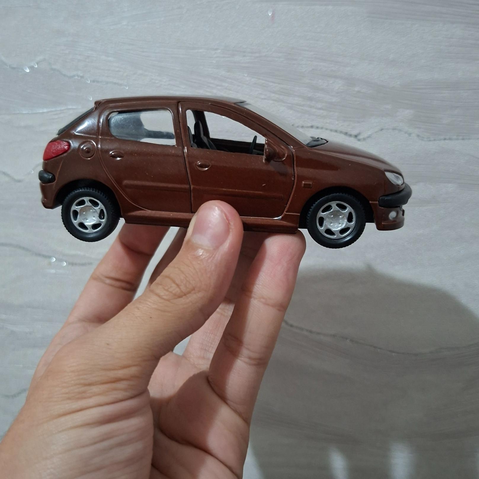 پژو 206 طاها تویز