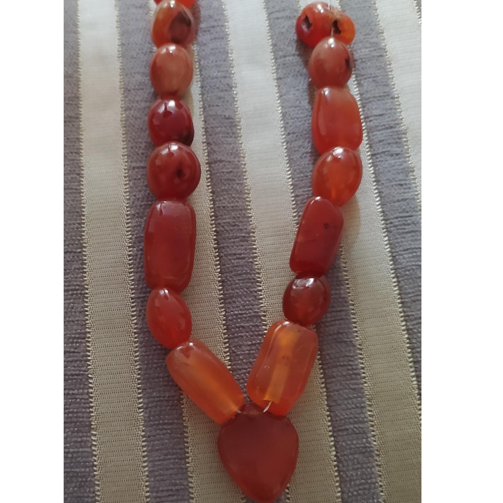 گردنبند قدیمی عقیق