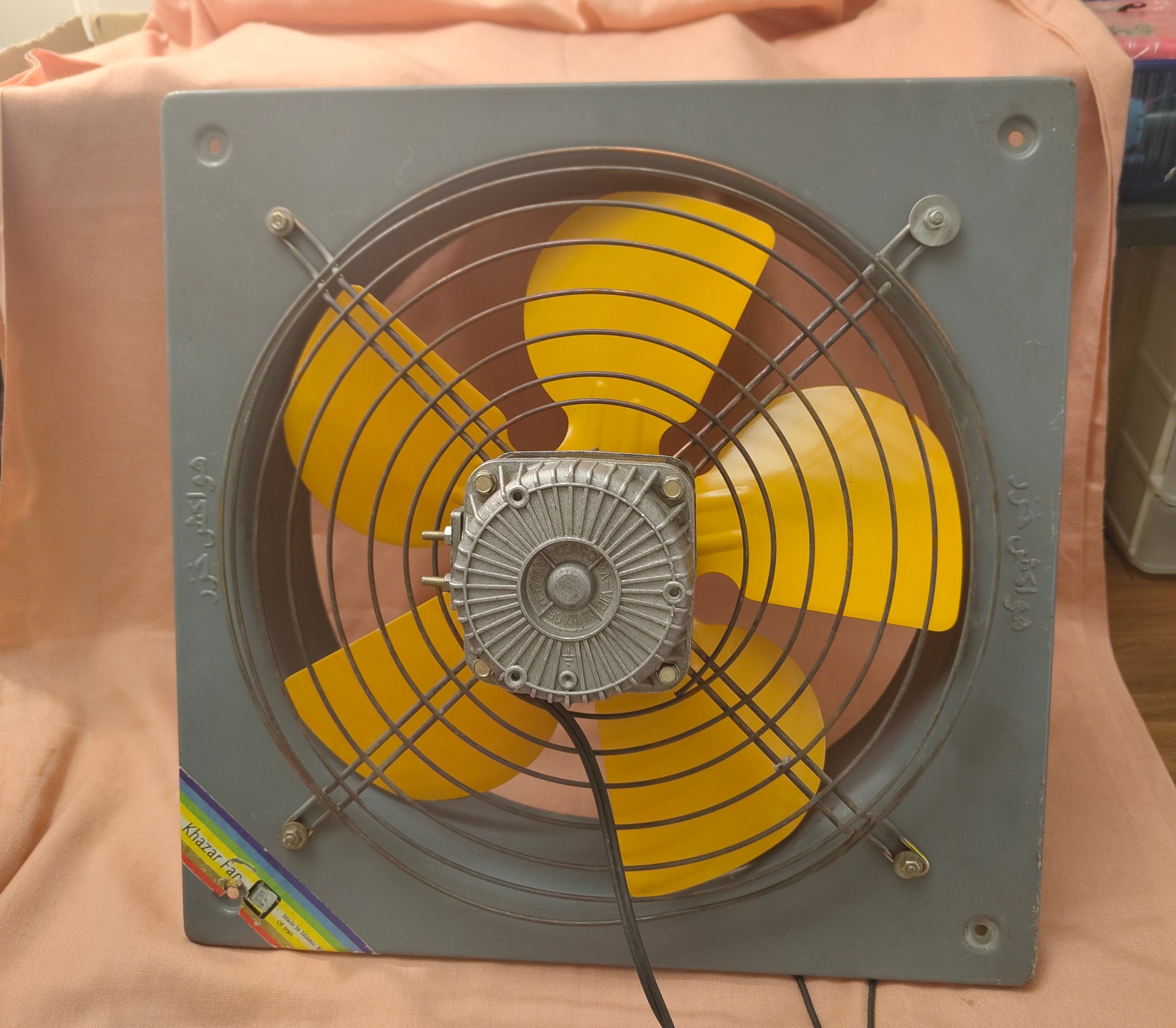 فن هواکش صنعتی باموتور ایتالیایی 40 در 40