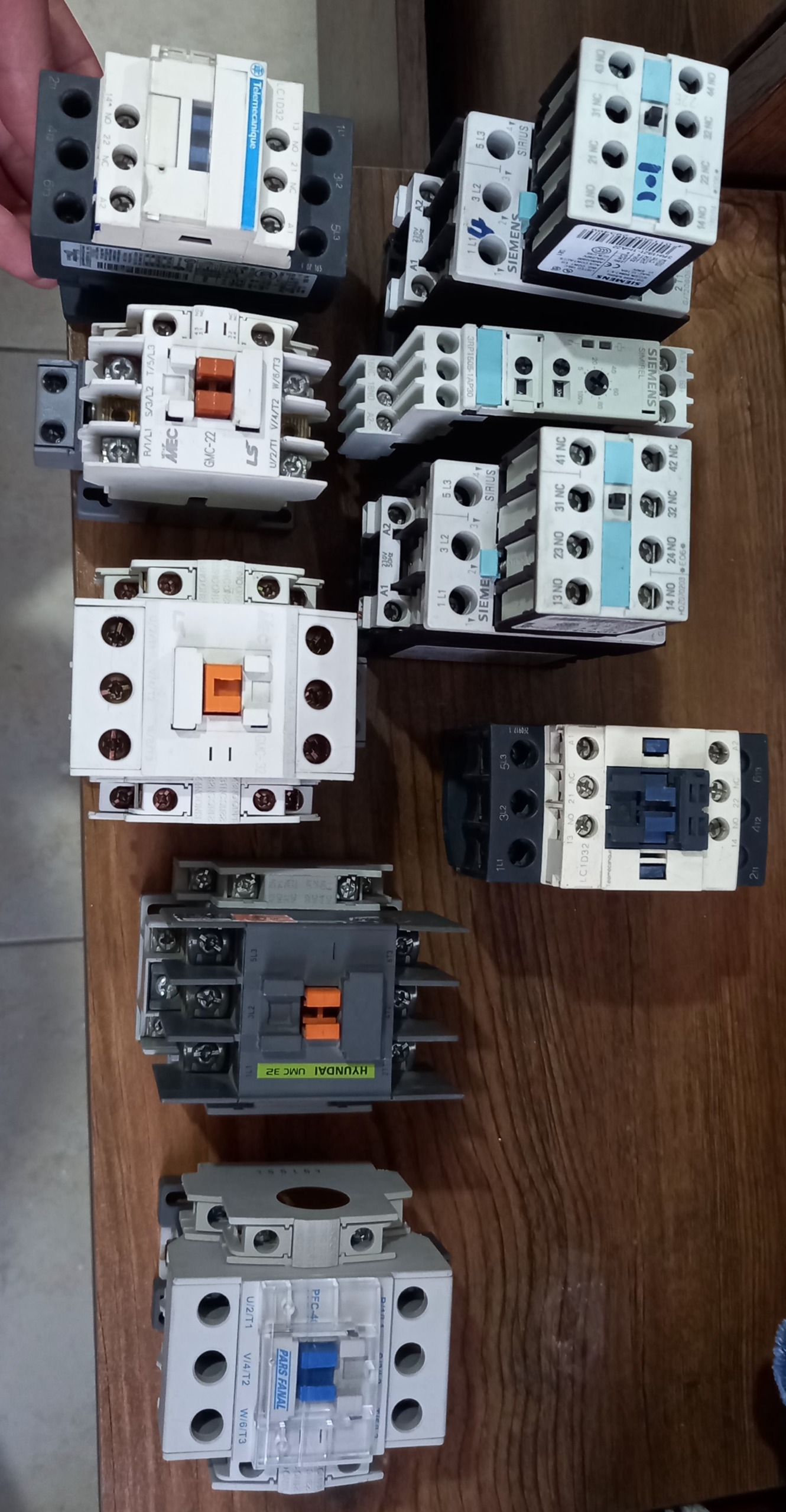 کنتاکتور 9عدد-مولتی تایمر-کمکی کنتاکتور