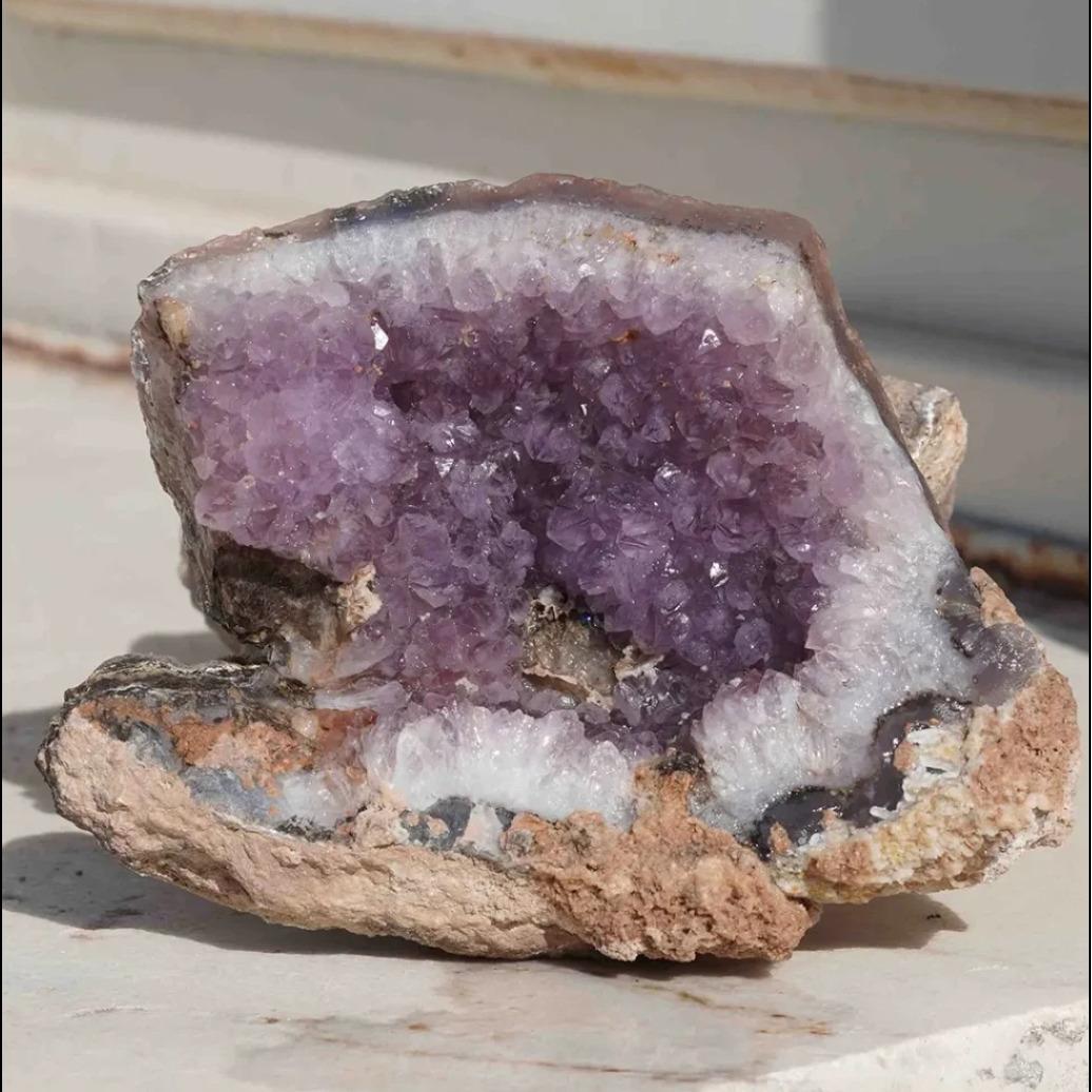 سنگ کلکسیونی آمیتیست