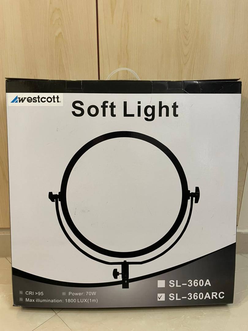 سافت لایت westcott به همراه پایه