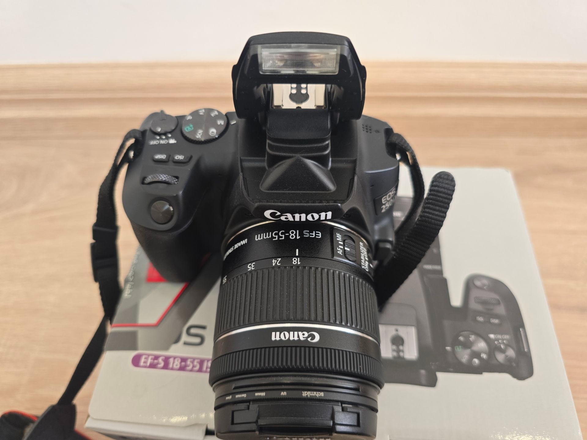 دوربین canon 250D