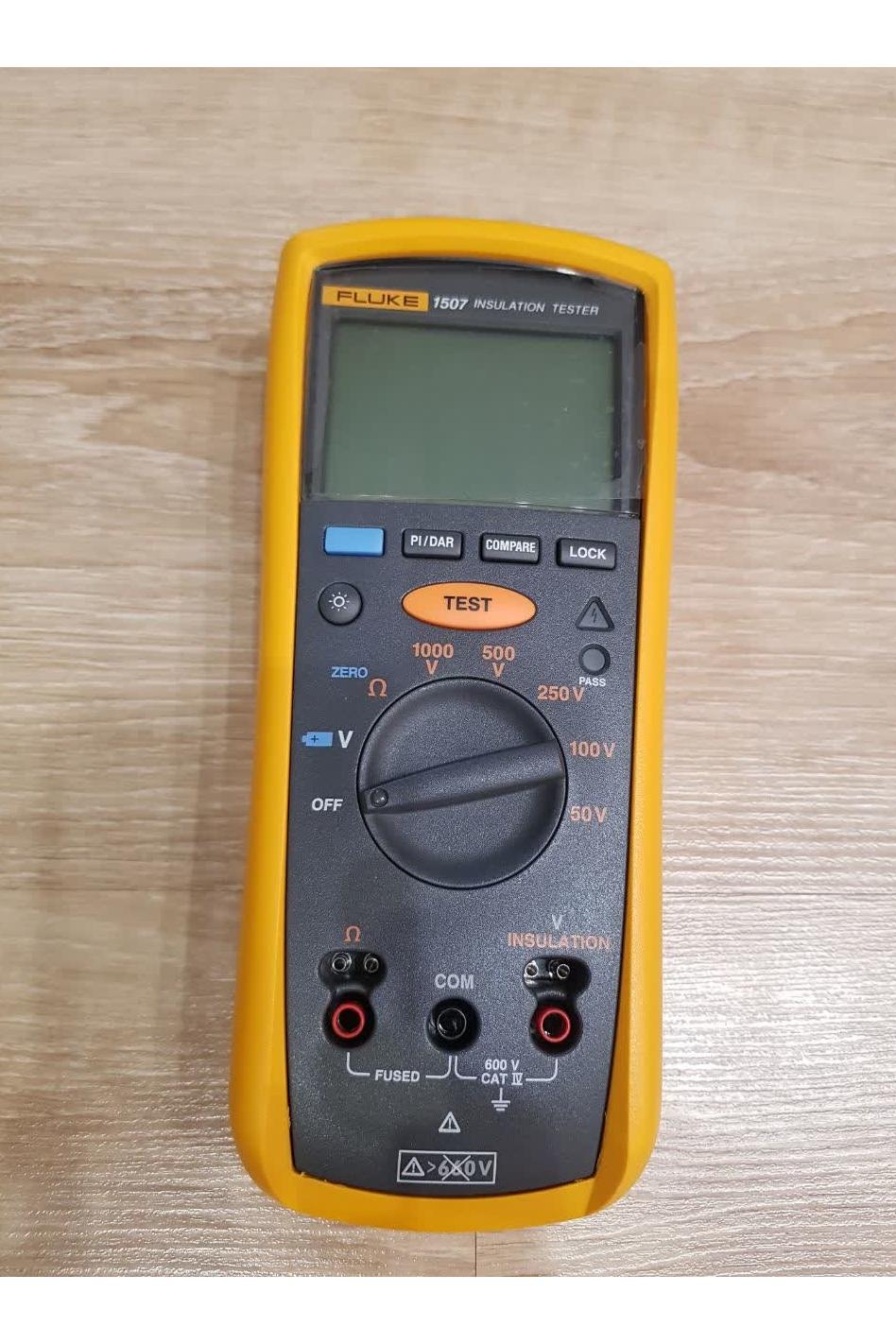 میگر 1 کیلو ولتی فلوک Fluke 1507