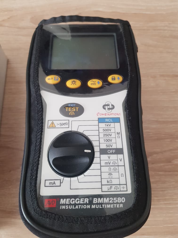 میگر تست عایقی 1 کیلو ولتی meggerBMM2580