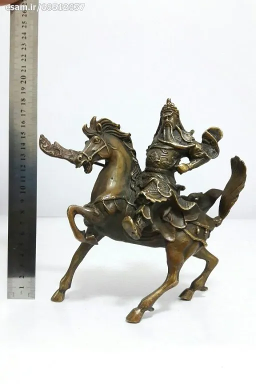 مجسمه سوار جنگجو برنزی