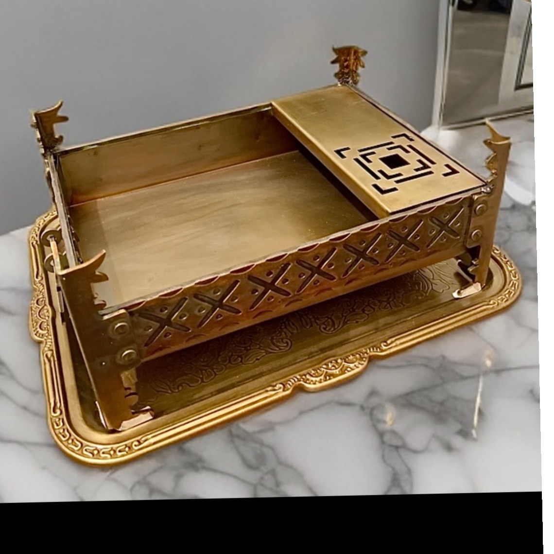 منقل و سینی قلمکاری برنجی