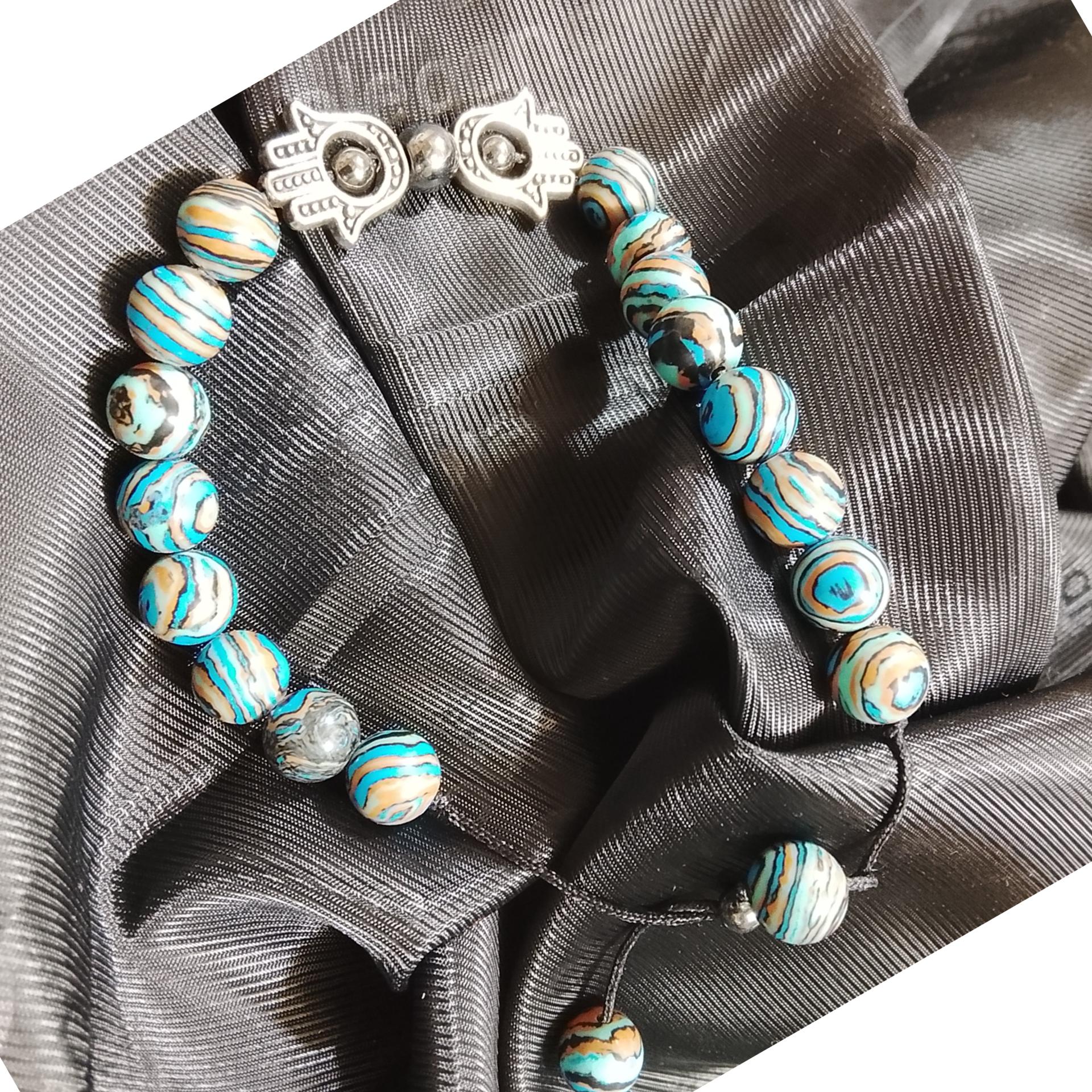 دست بند مهره ای