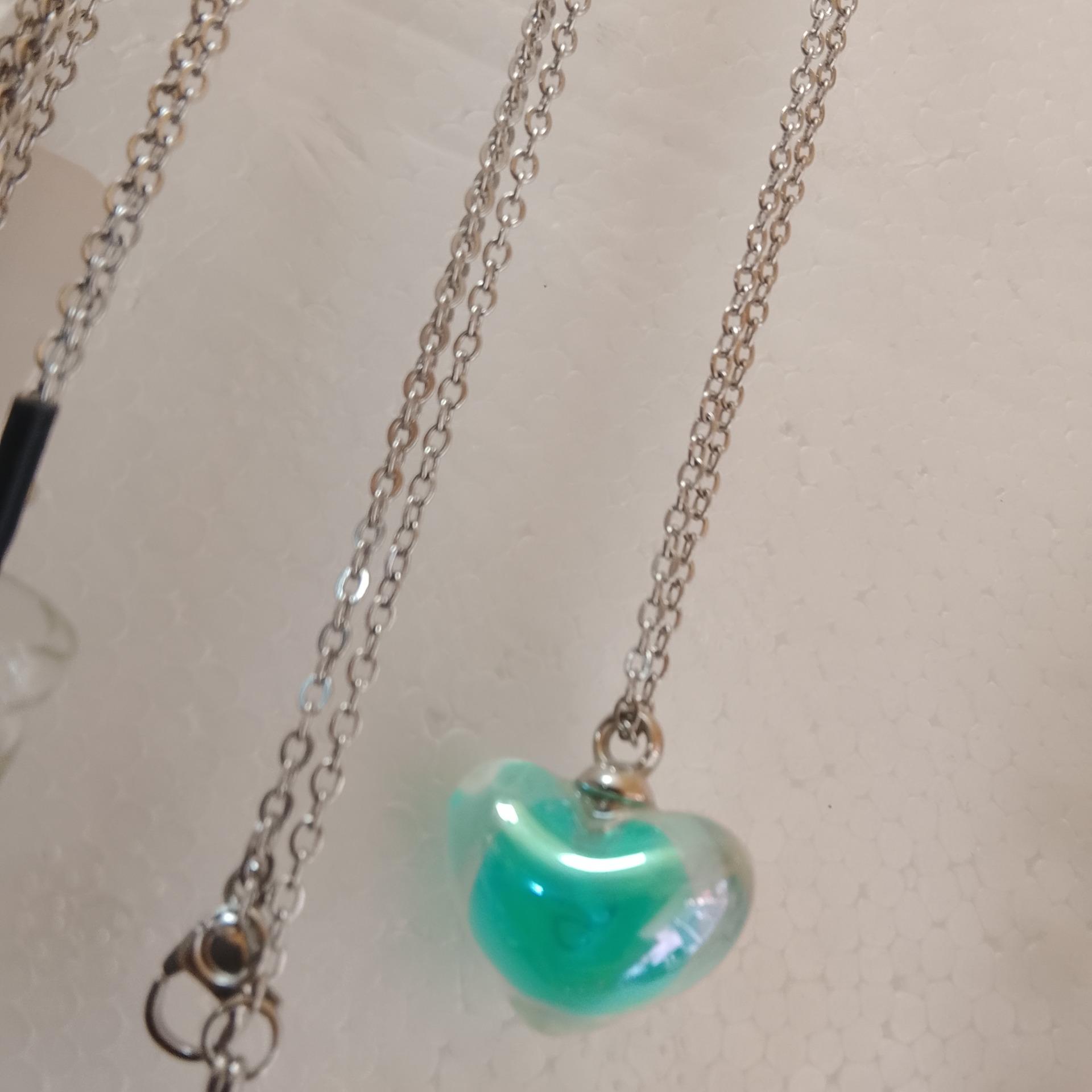 گردنبند رنگ ثابت