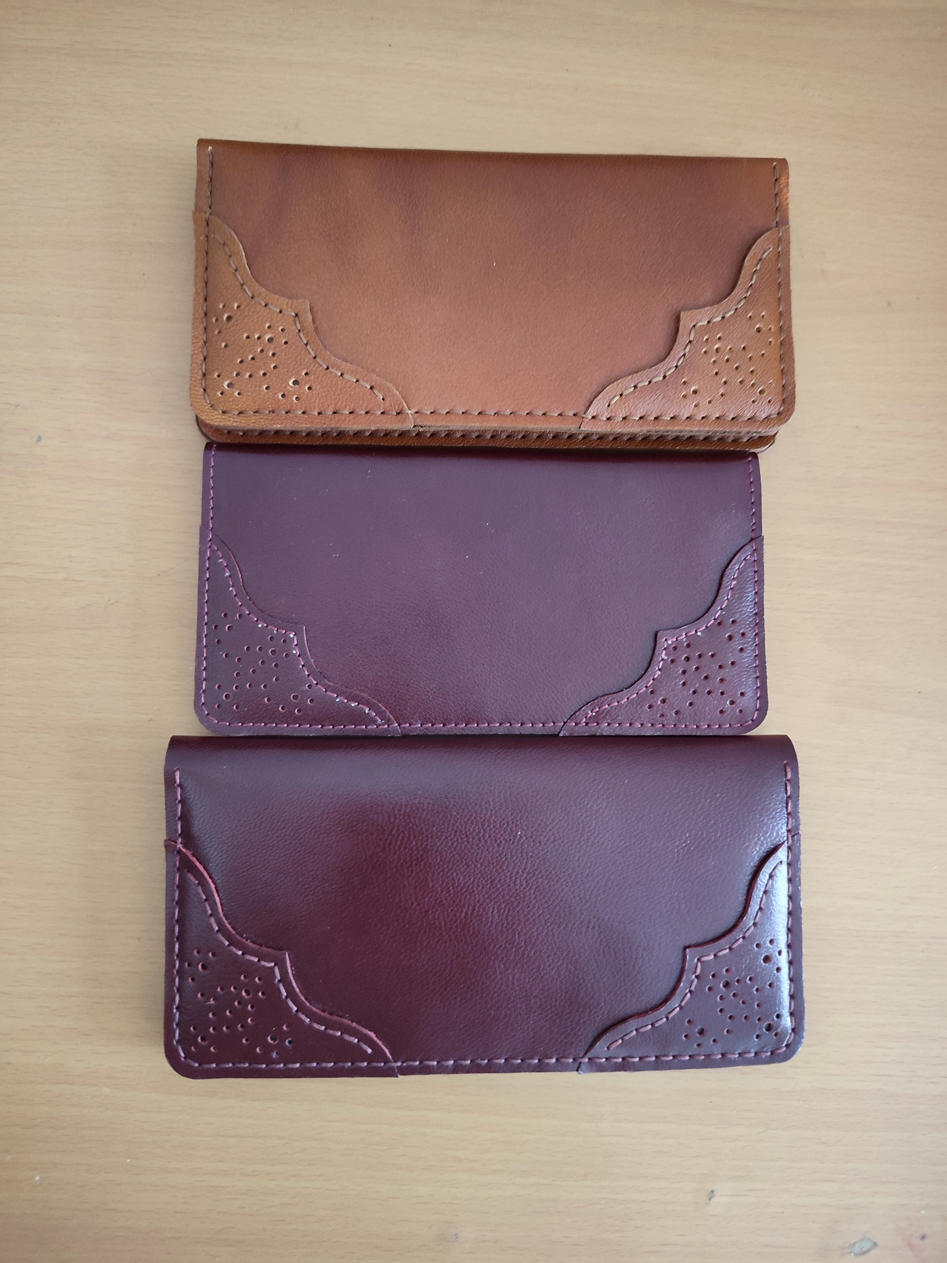 کیف پول چرم طبیعی بزی دست دوز