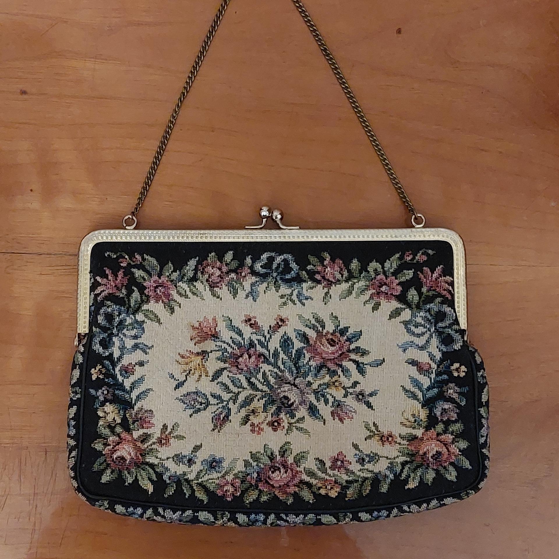 کیف زنانه قدیمی