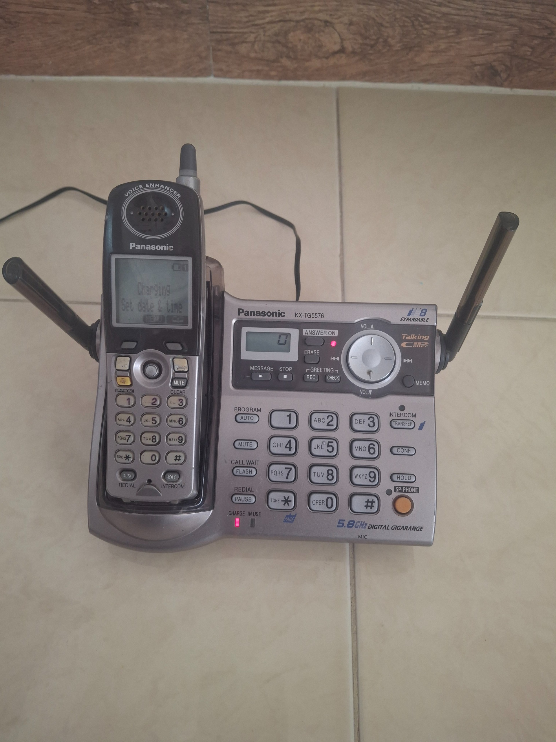 تلفن پاناسونیک منشی دار