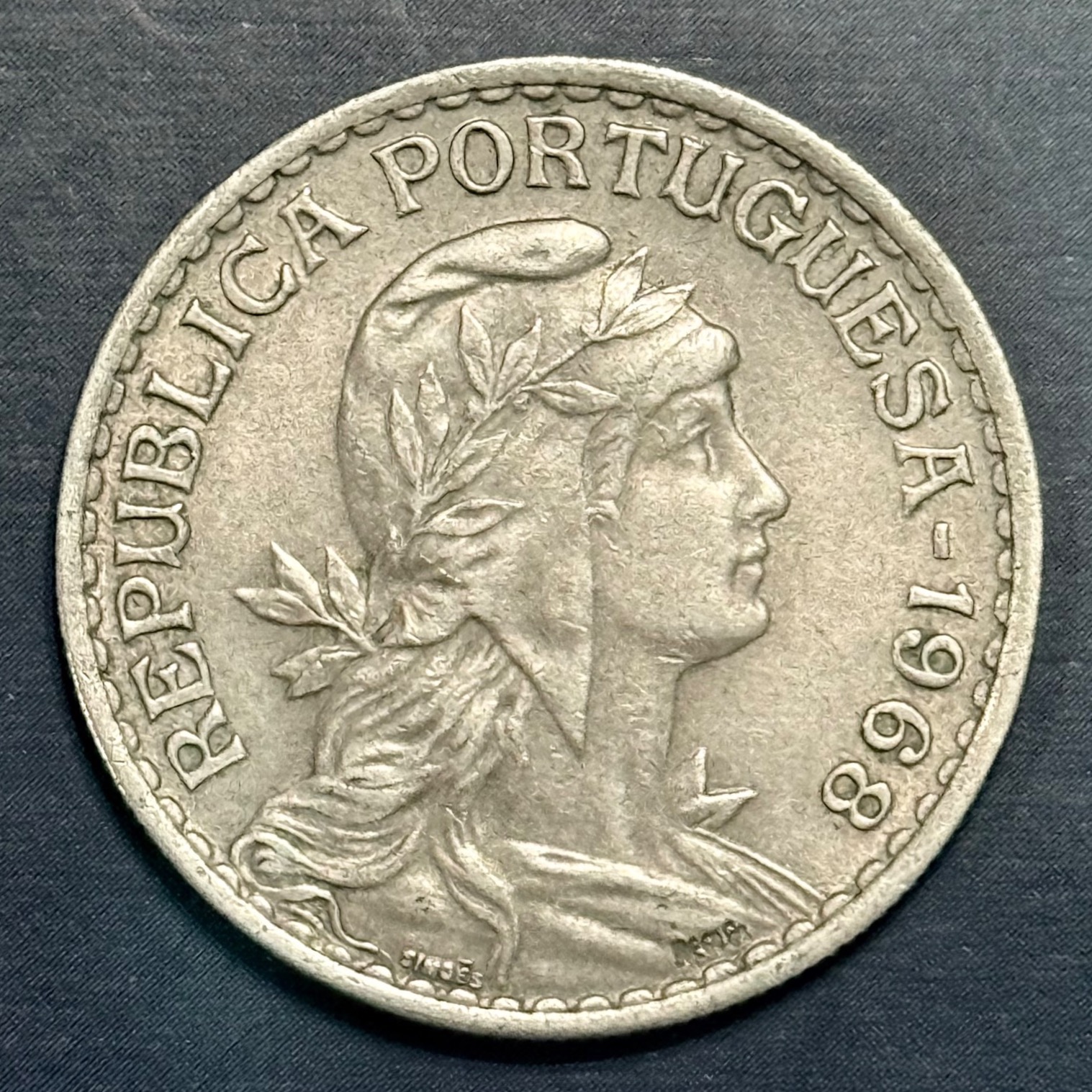 سکه 1 اسکودو 1968 پرتغال کیفیت عالی