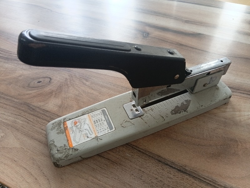 منگنه معیوب نیاز به تعمیر