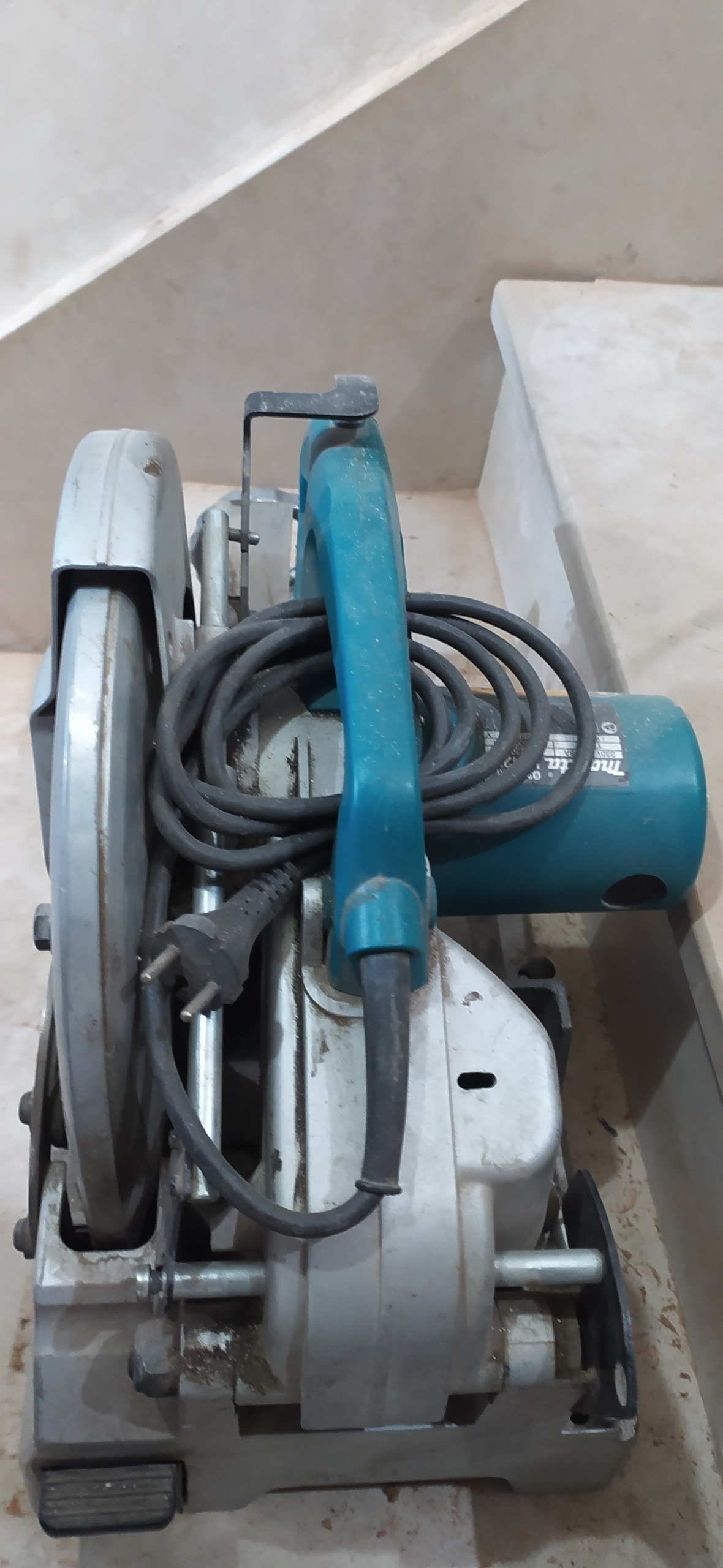 پروفیل بر استیل بر ماکیتا