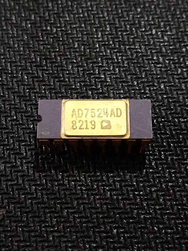 DAC AD7524AD ANALOG DEVICES
