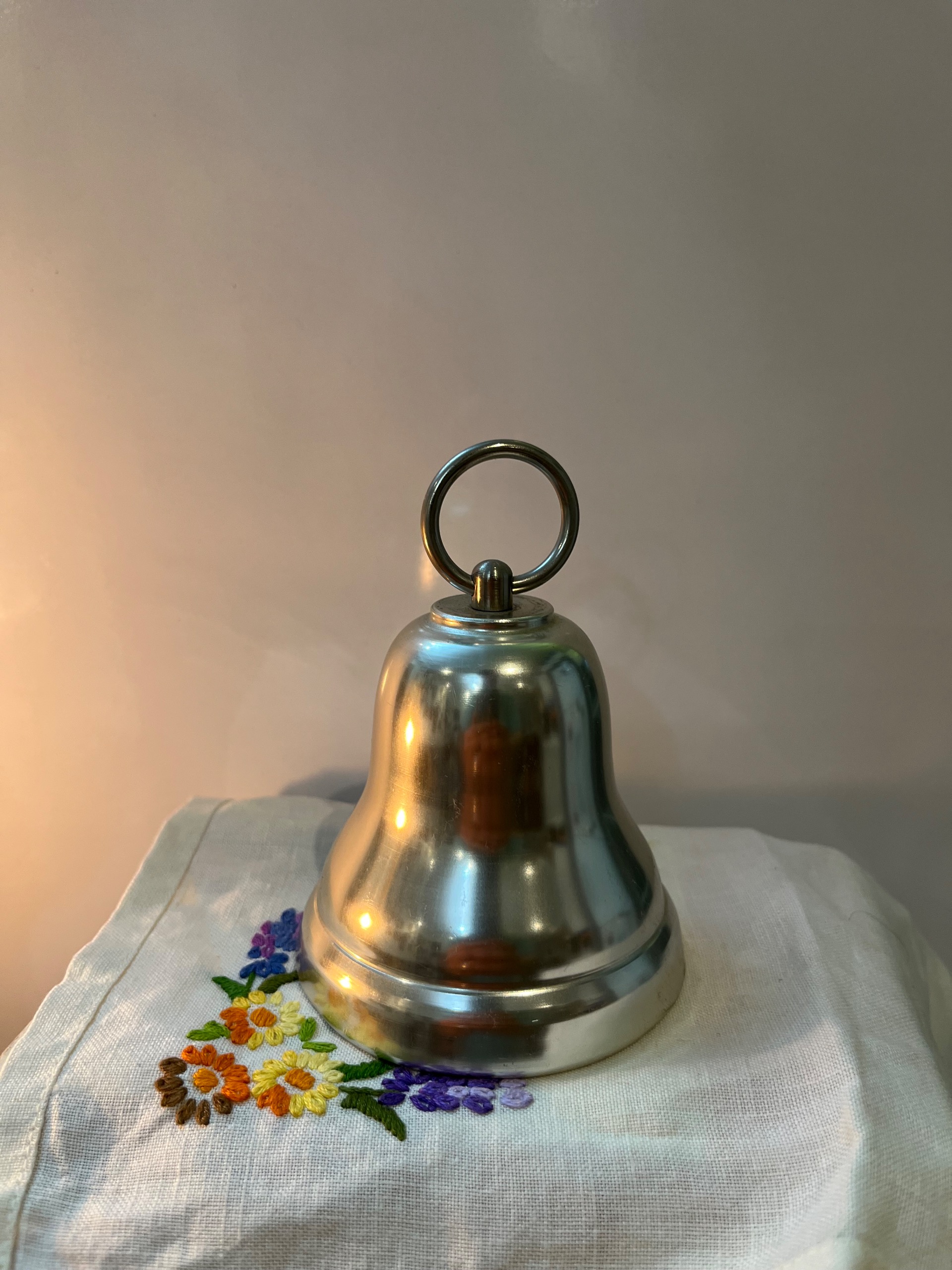 زنگوله قدیمی موزیکال سوییسی