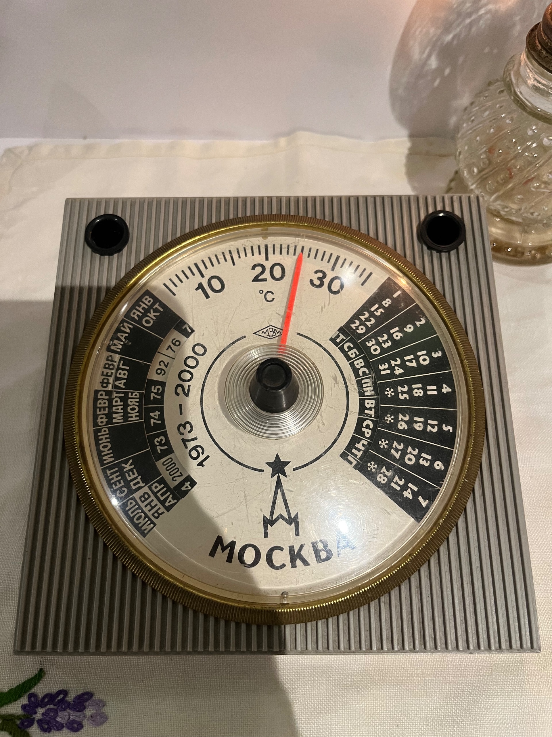 دماسنج و تقویم رومیزی شوروی