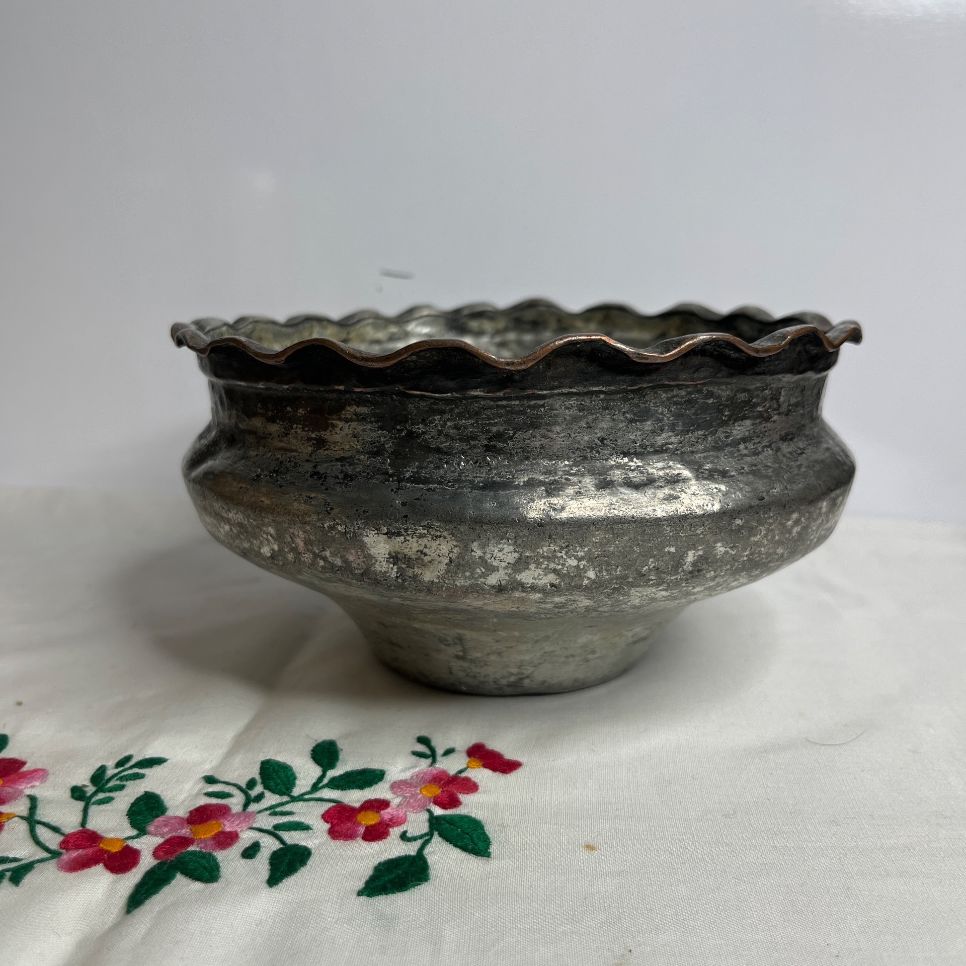 تاس مسی قدیمی خوش دست