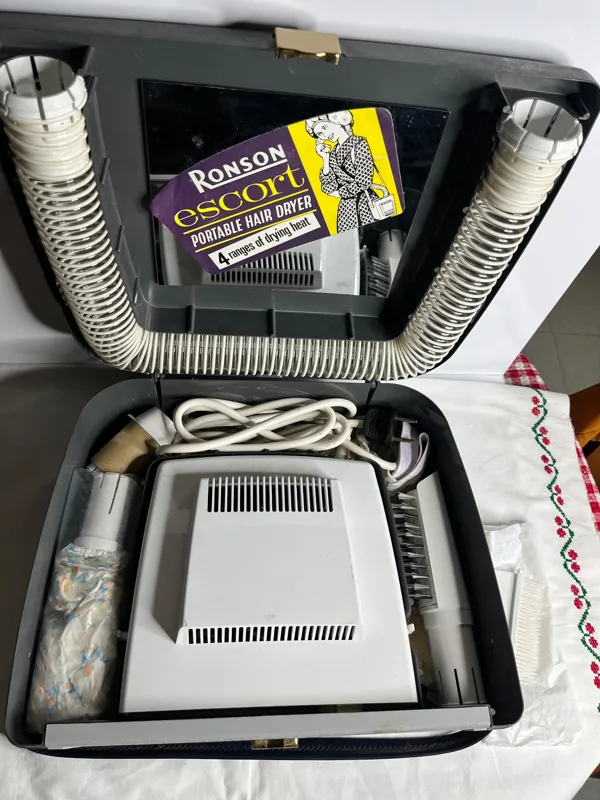 سشوار قدیمی مسافرتی انگلیسی برند RONSON