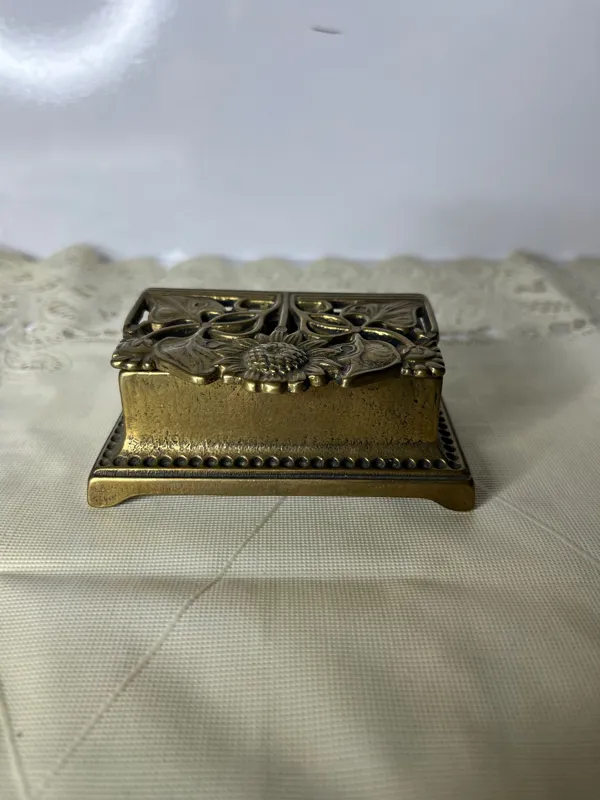 جای تمبر برنزی طرح برجسته سنگین