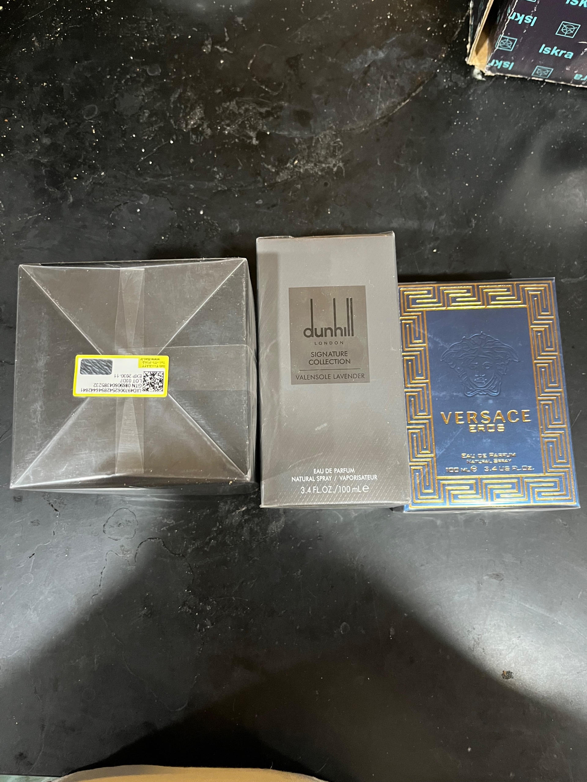 عطروادکلن دانهیل وورساچی