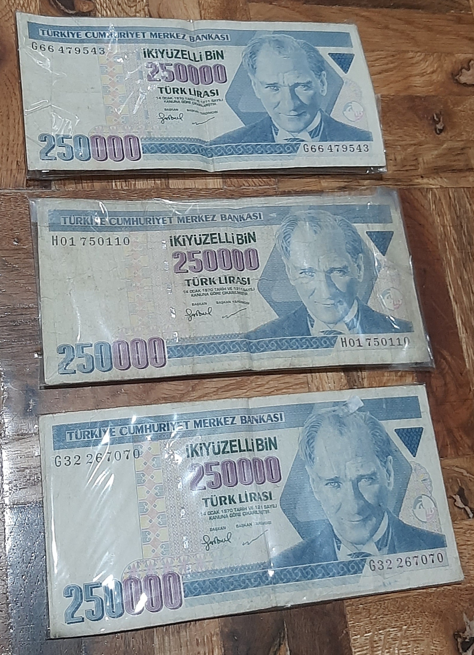 3 عدد اسکناس کلکسیونی 25000 لیره ترکیه 1970