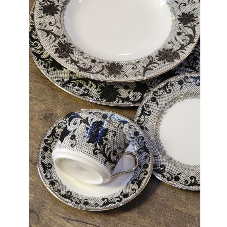NORITAKE4917 CHANTILLY NOIRE