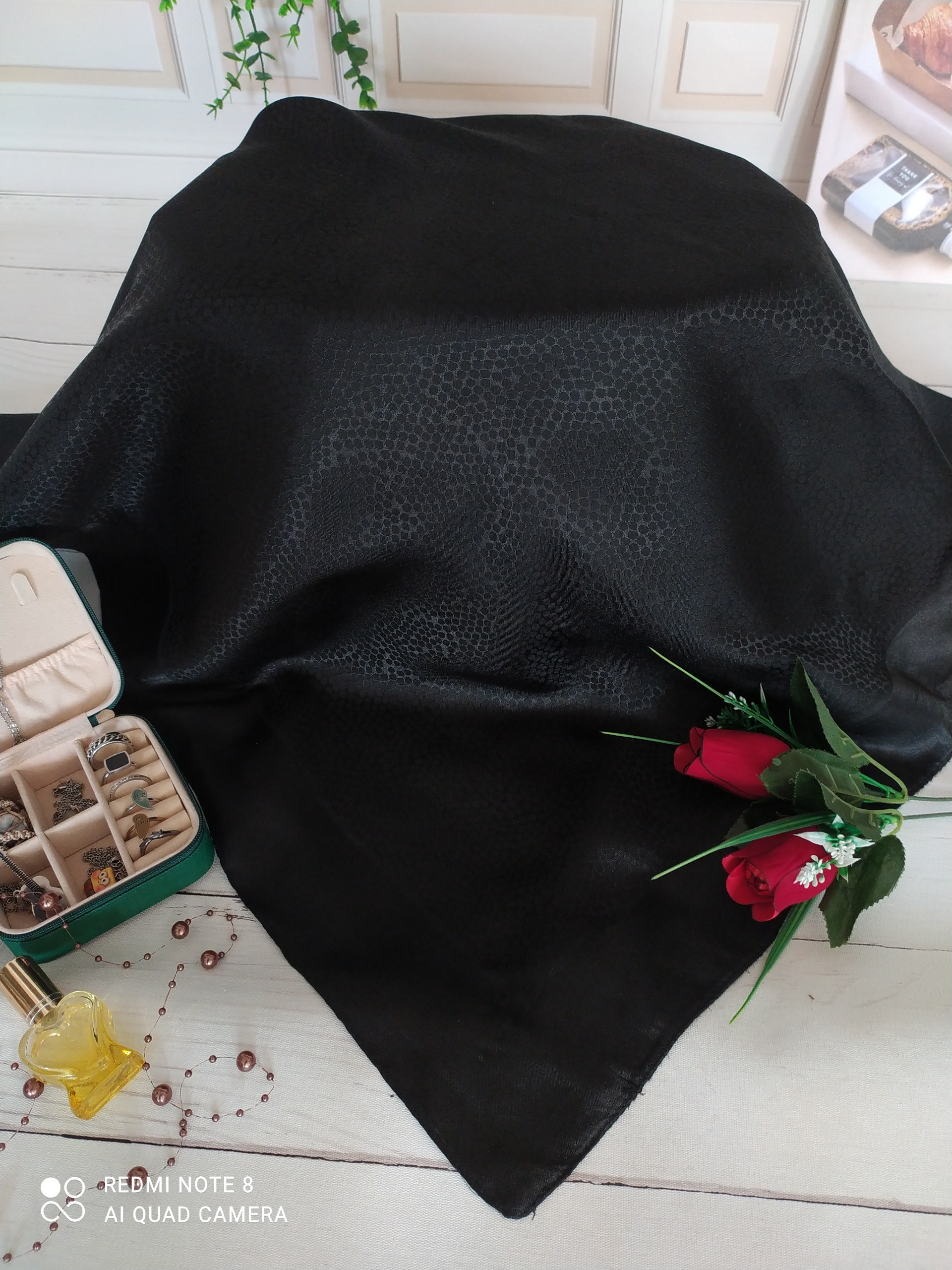 روسری طرح دار قواره کوچک