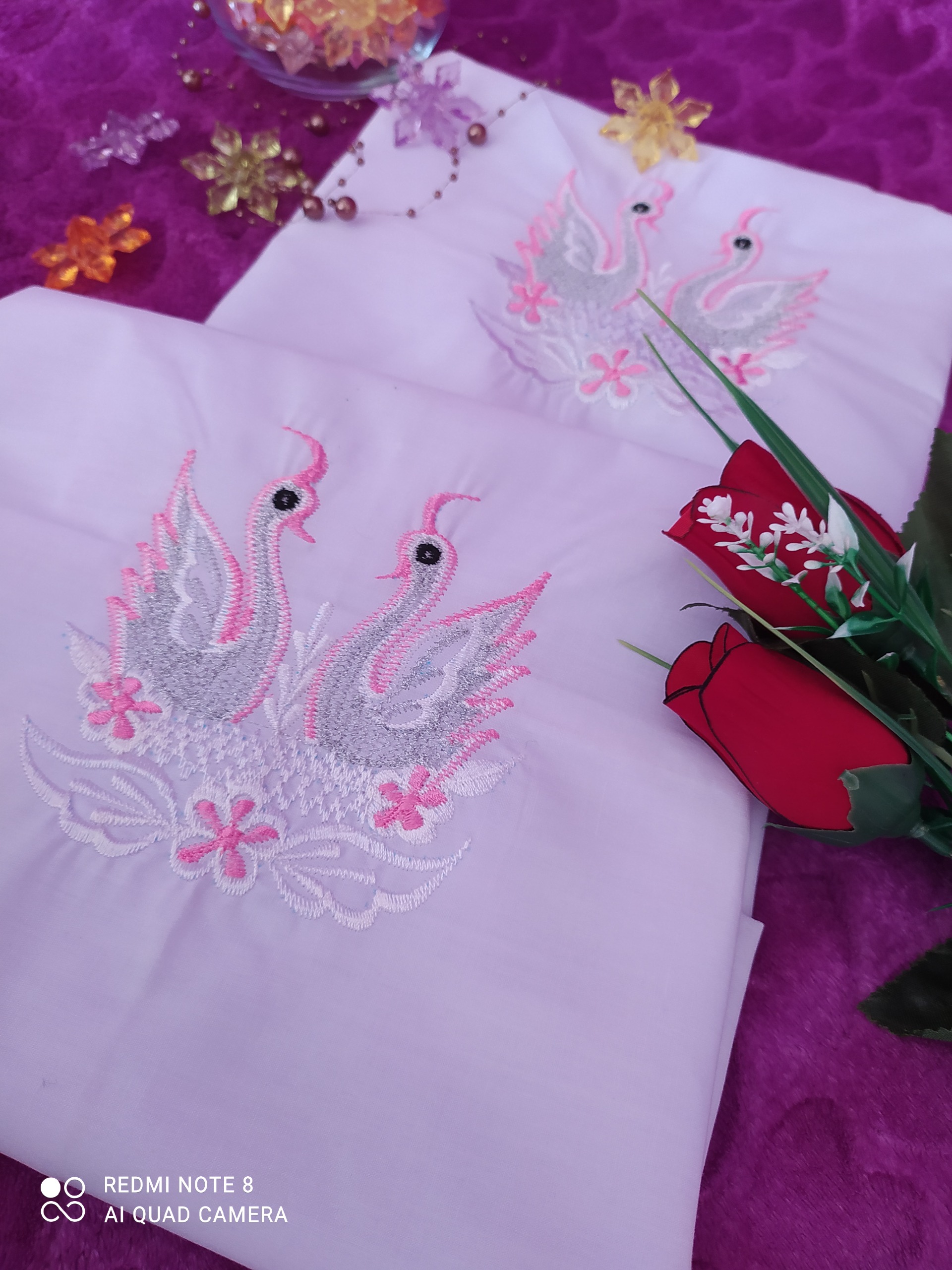روکش وسط بالشت ( گلدوزی طرح قو )