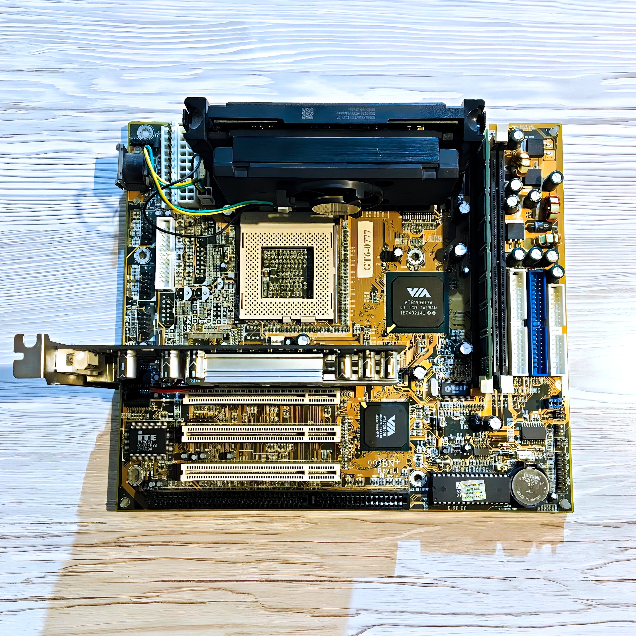 باندل JetwayJ-993BN | Pentium III - FX 5500 AGP 8x