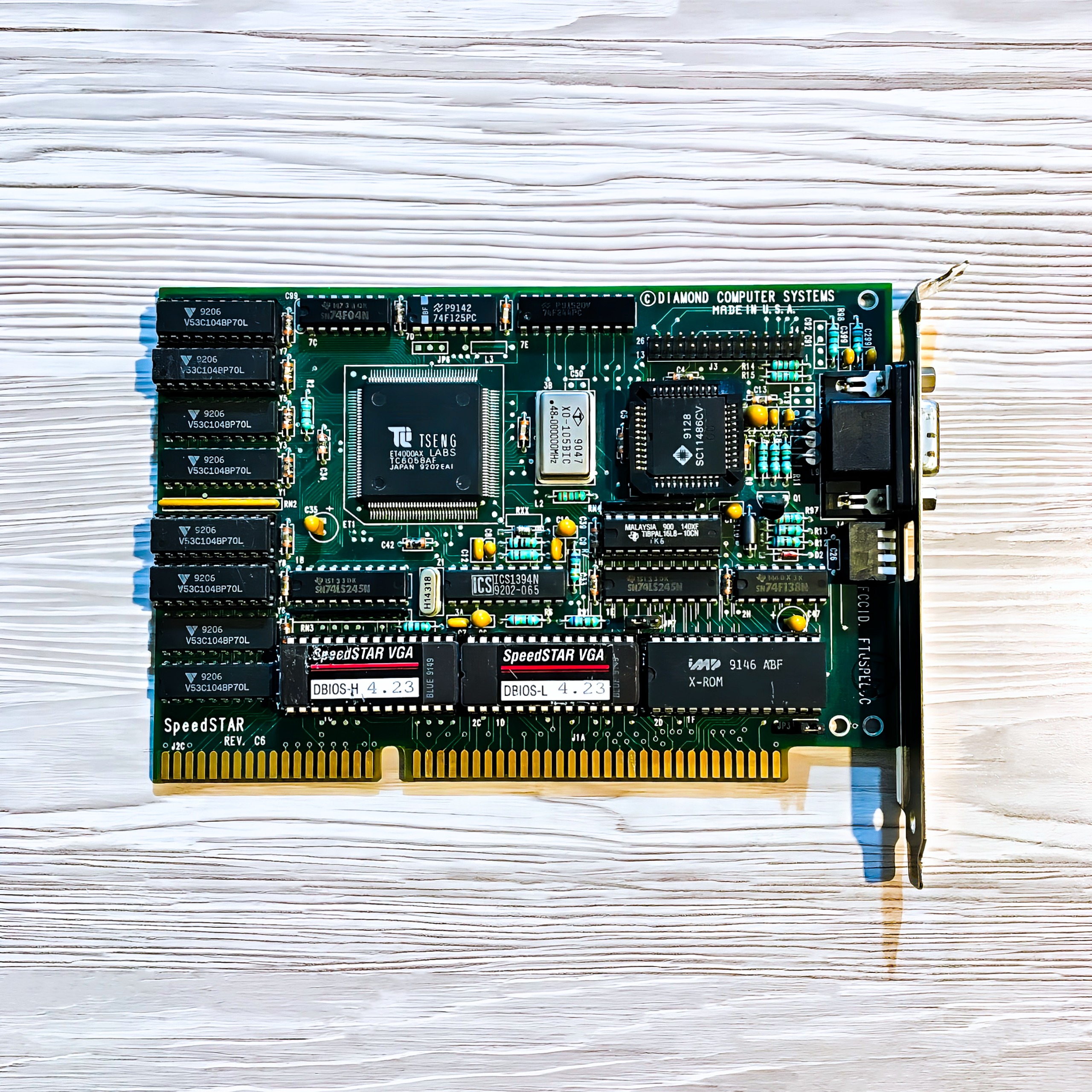 کارت گرافیک TSENG ET4000AX - 512kB ISA © 1989