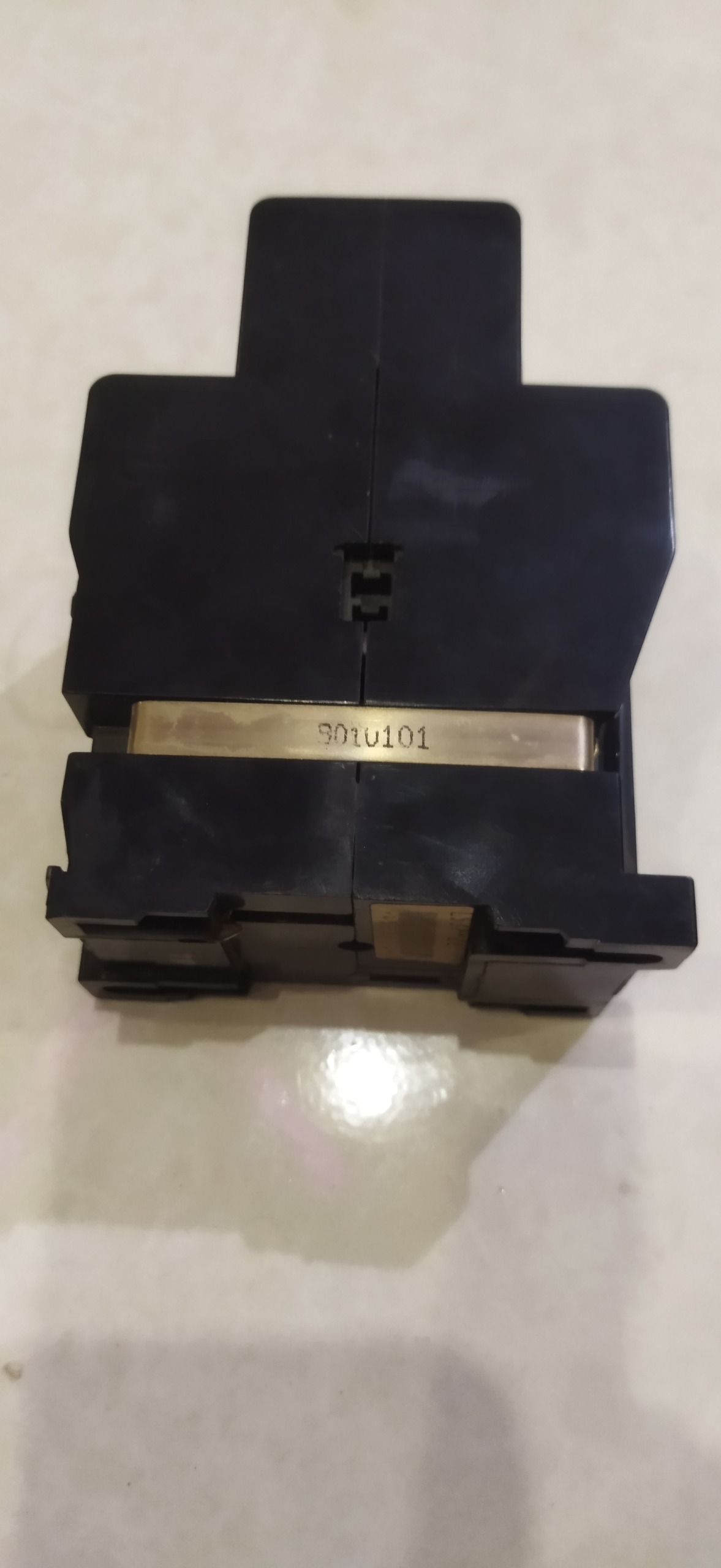 کنتاکتور آاگ AEG LS37