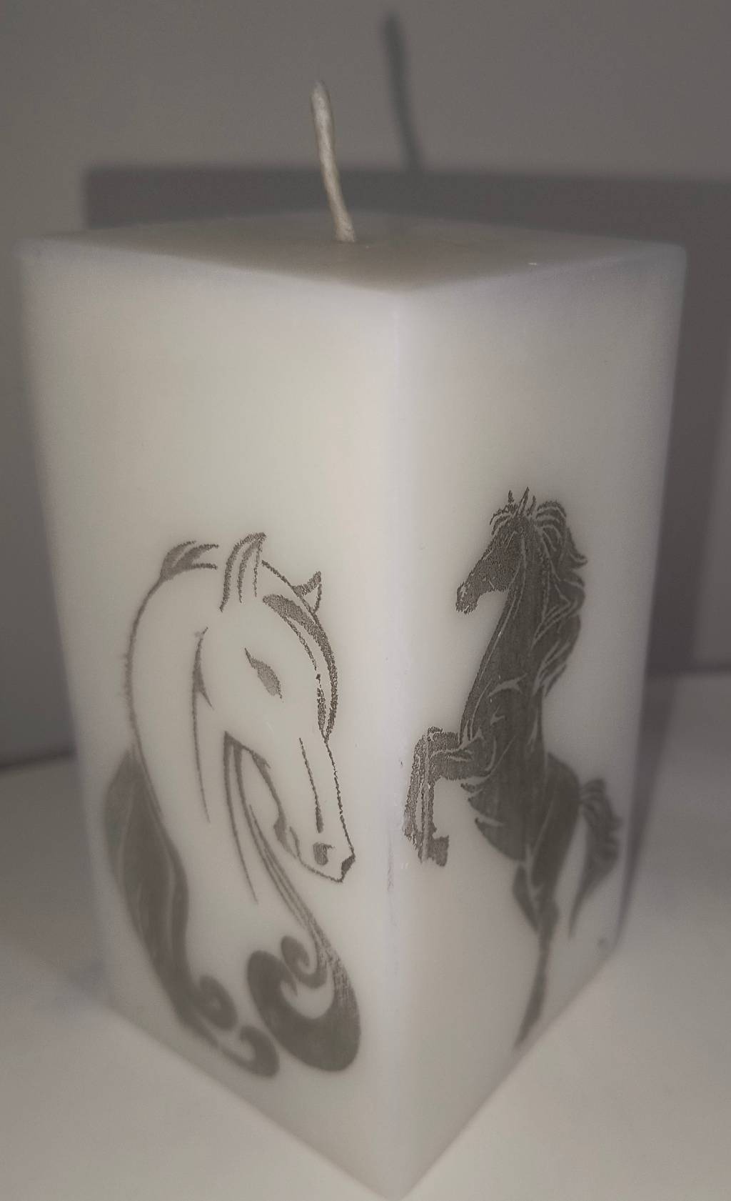 شمع چهاروجهی اسب 101