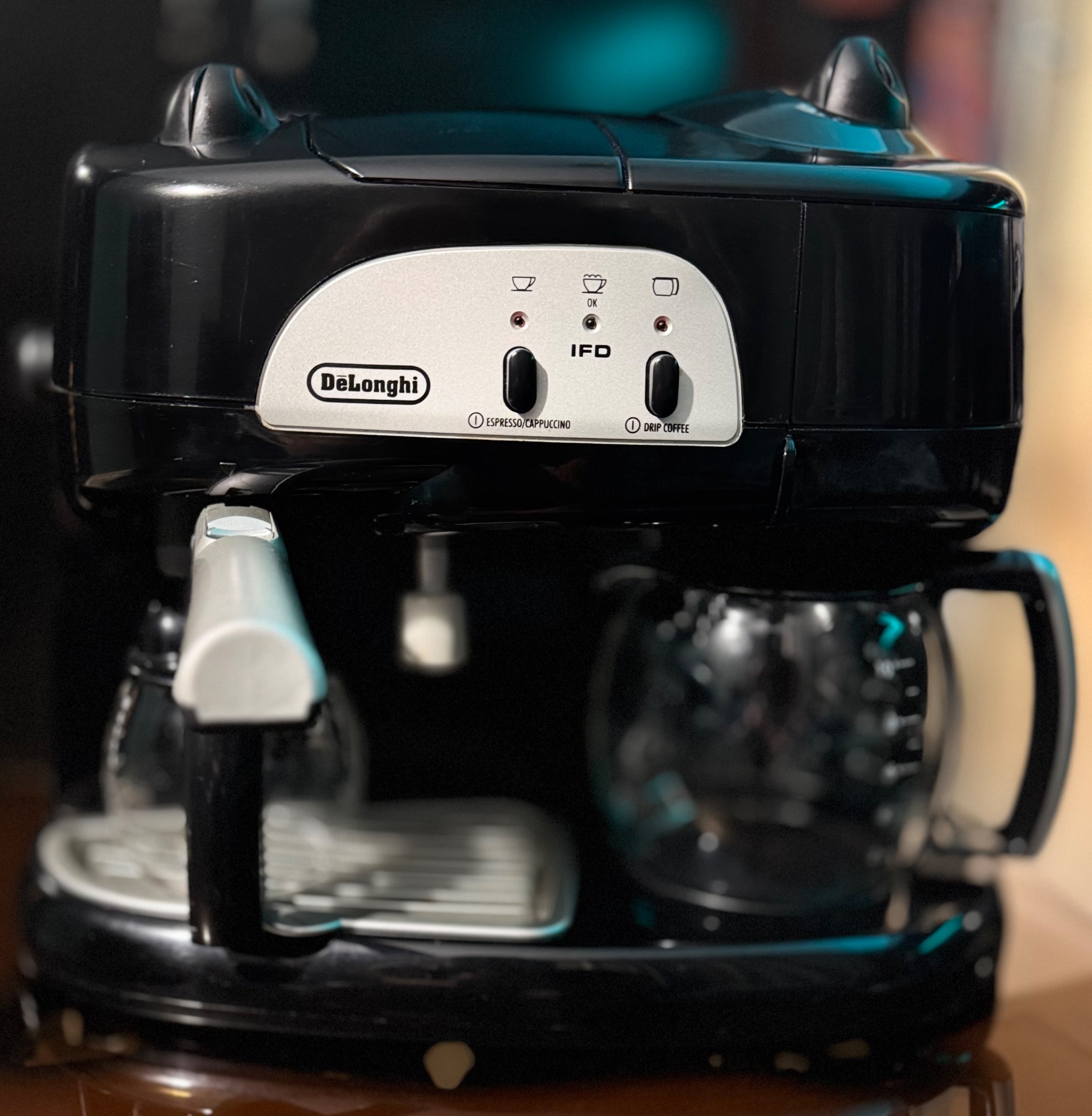 قهوه ساز و اسپرسو زن و کاپوچینو